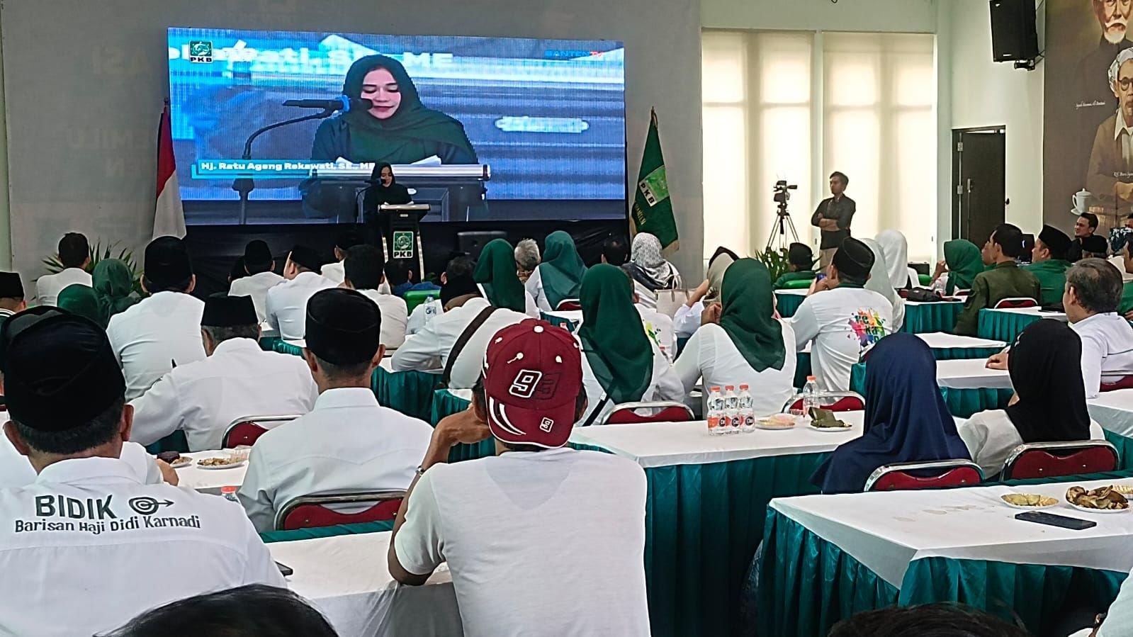 Sampaikan Visi Misi Balon Gubernur Banten di PKB, Ratu Ageng Rekawati Sebut Jalan Rusak di Pandeglang Mirip Jalan Off-road