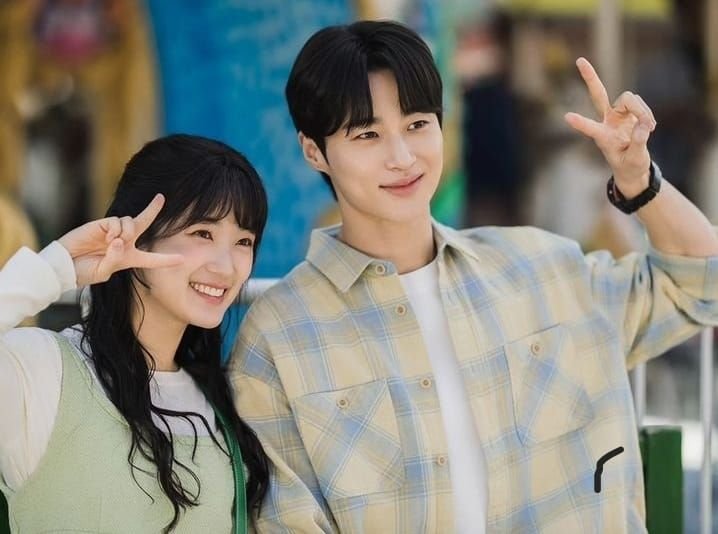 Spoiler Lovely Runner Episode 13 Sub Indo: Rayakan Ultah Sol, Sun Jae Beri Hadiah Tak Terduga