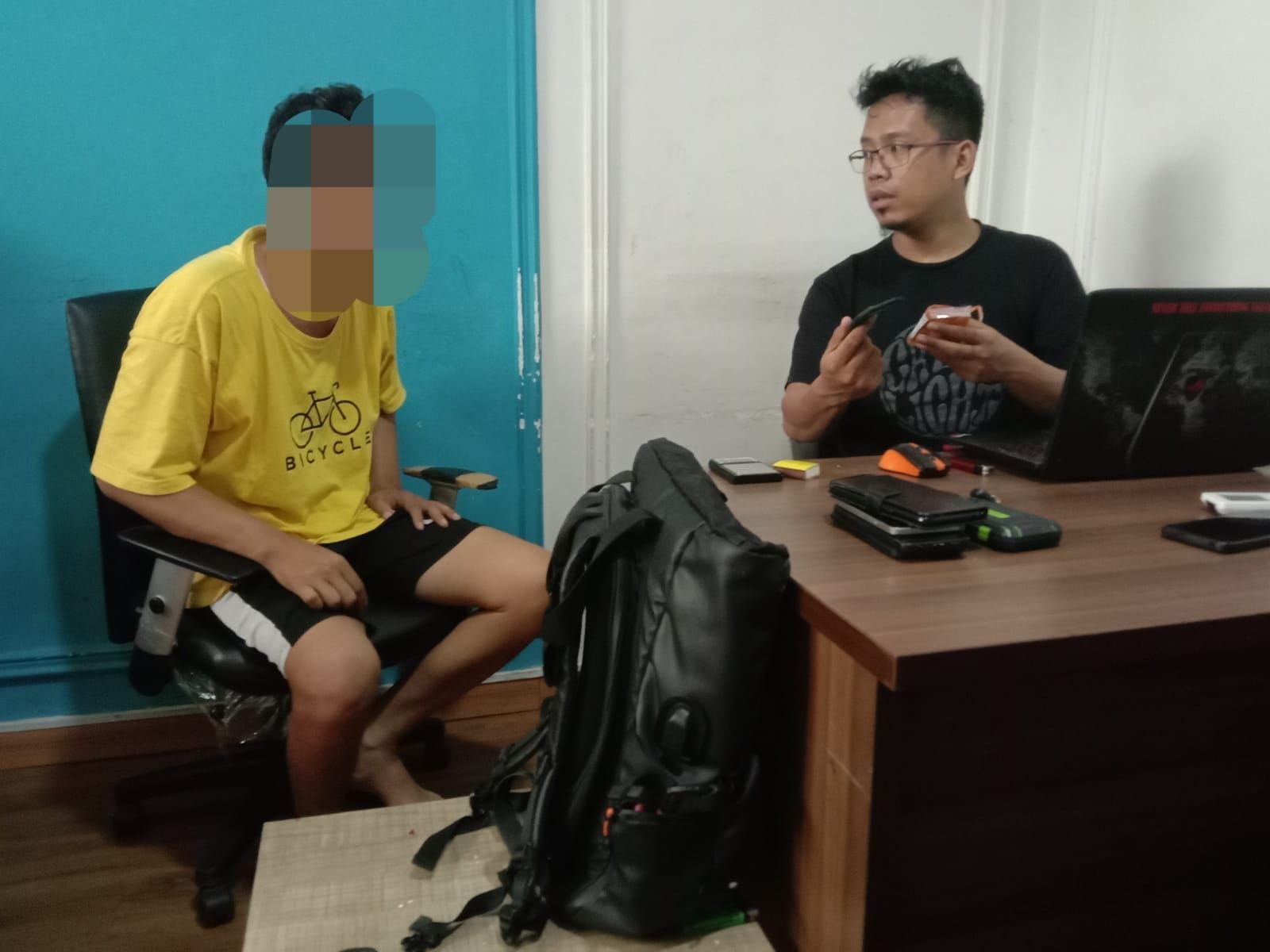 Lagi Asyik Main Judi, Pengedar Narkoba di Kabupaten Serang Diringkus Polisi 1 Lagi Asyik Main Judi, Pengedar Narkoba di Kabupaten Serang Diringkus Polisi