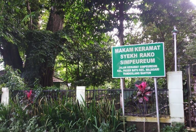 Banyak Dikunjungi Peziarah, Begini Asal Usul Makam Syeh Rako Gunung Karang Pandeglang