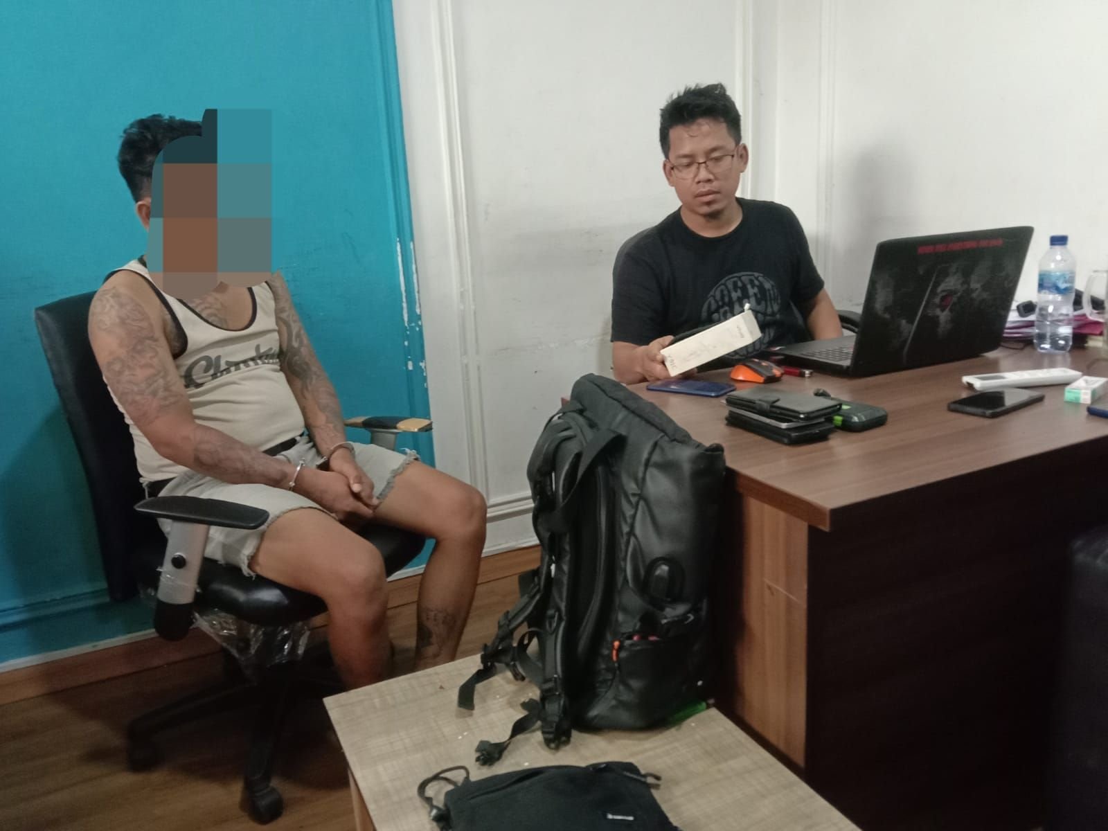 Alih-alih Bahagia, Pengantin Baru di Kabupaten Serang Malah Ditangkap Polisi Gegara Narkoba 4 Alih-alih Bahagia, Pengantin Baru di Kabupaten Serang Malah Ditangkap Polisi Gegara Narkoba