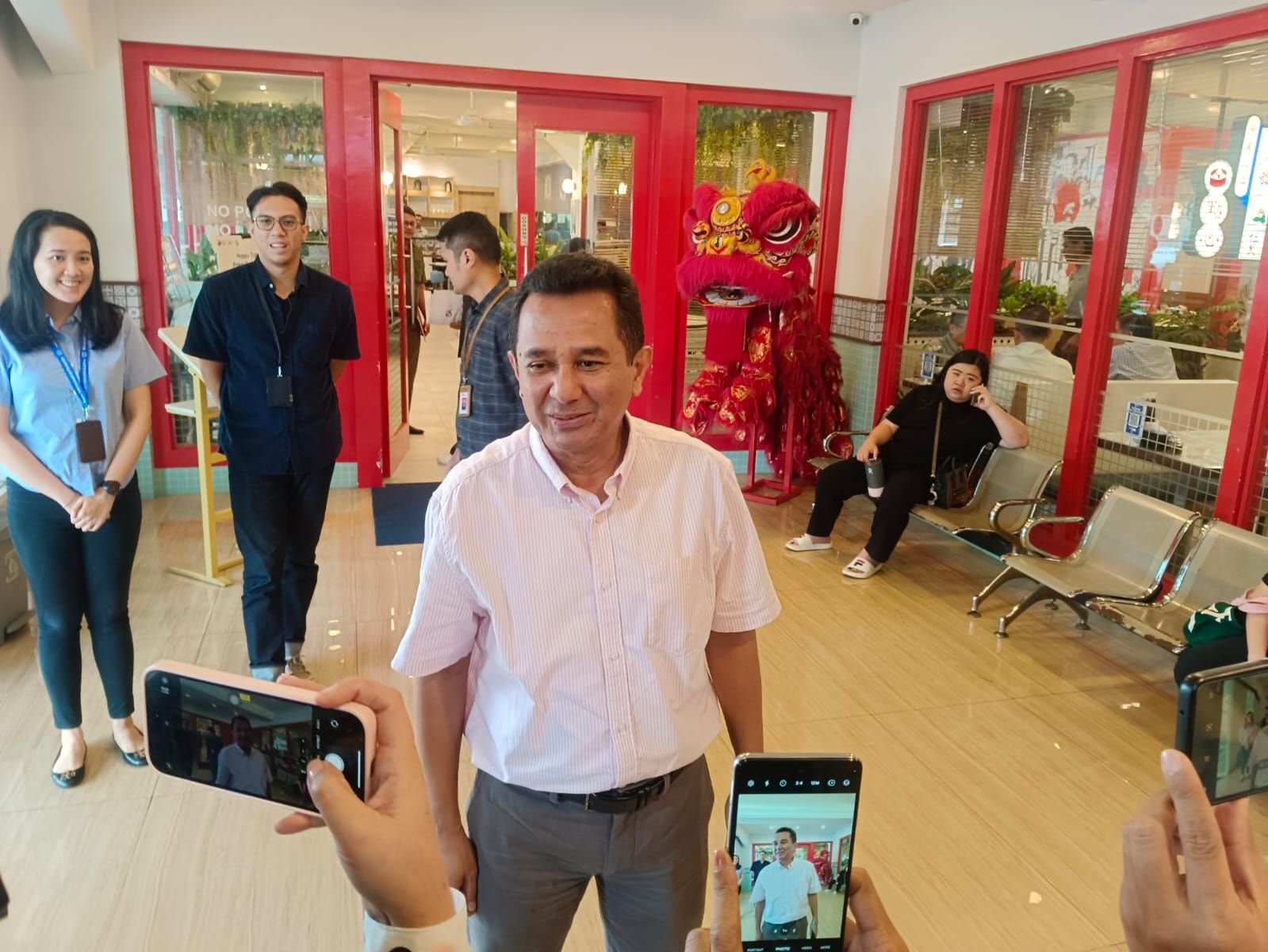 OJK Sentil Pemprov Banten Agar Tidak Gonta Ganti Direksi dan Komisaris Bank Banten 9 OJK Sentil Pemprov Banten Agar Tidak Gonta Ganti Direksi dan Komisaris Bank Banten