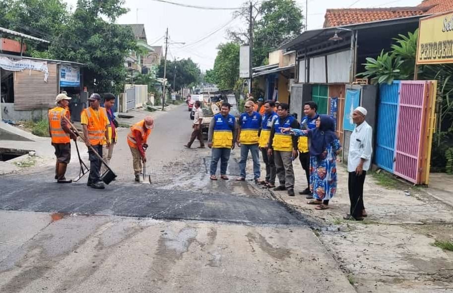 GERCEP! Mantri Jalan Sulap Akses Warga yang Rusak di Kelurahan Ciwaduk dalam Waktu Dua Pekan 9 GERCEP! Mantri Jalan Sulap Akses Warga yang Rusak di Kelurahan Ciwaduk dalam Waktu Dua Pekan