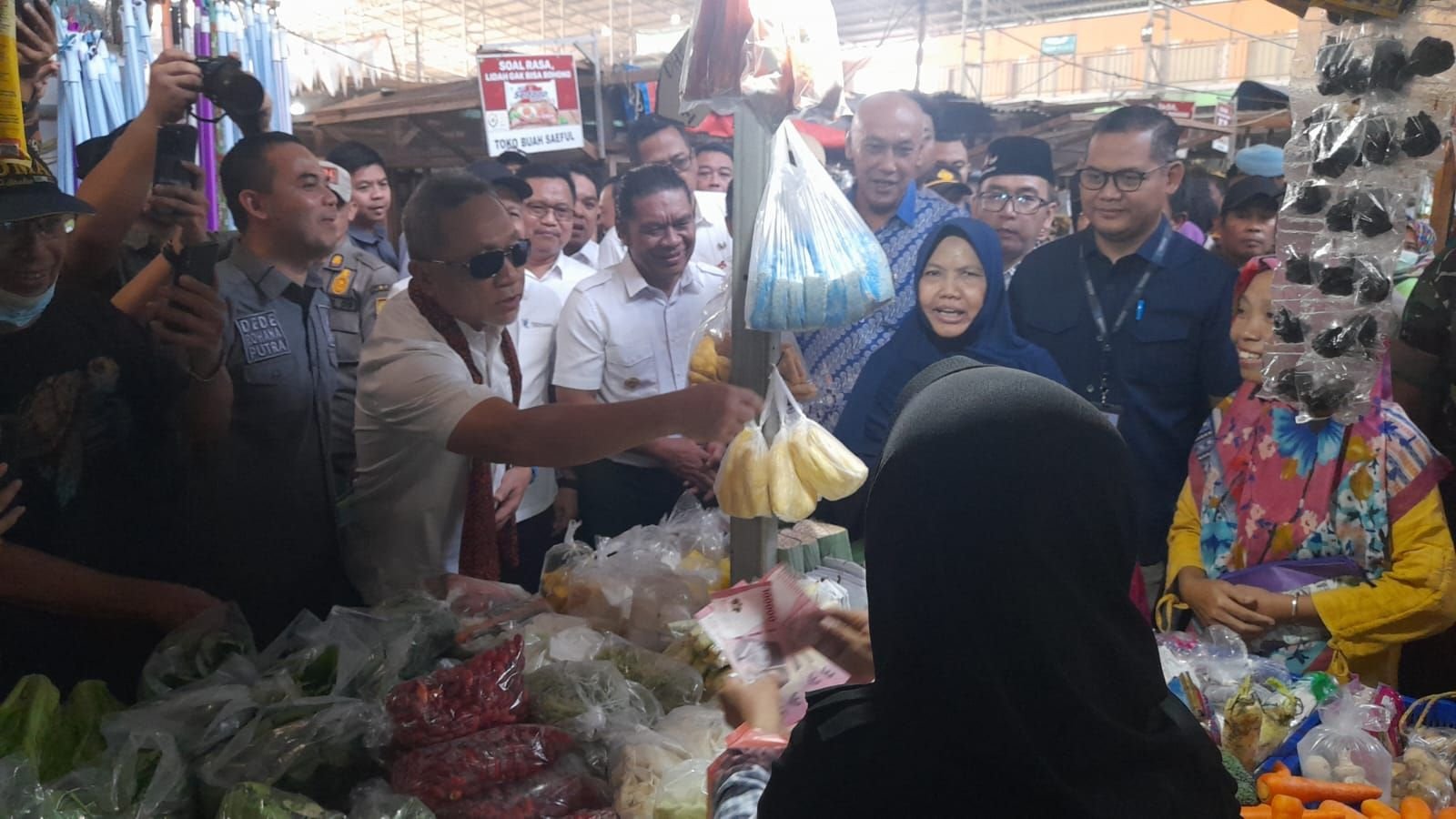 Persiapkan Stok Hadapi Kemarau, Mendag Siapkan 5,6 Juta Ton Beras Import