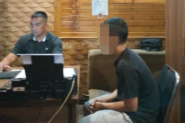 Baru Mau Transaksi Sabu-sabu di Dekat Tol Cilegon Timur, Warga Panggungrawi Ditangkap Polisi 2 Baru Mau Transaksi Sabu-sabu di Dekat Tol Cilegon Timur, Warga Panggungrawi Ditangkap Polisi