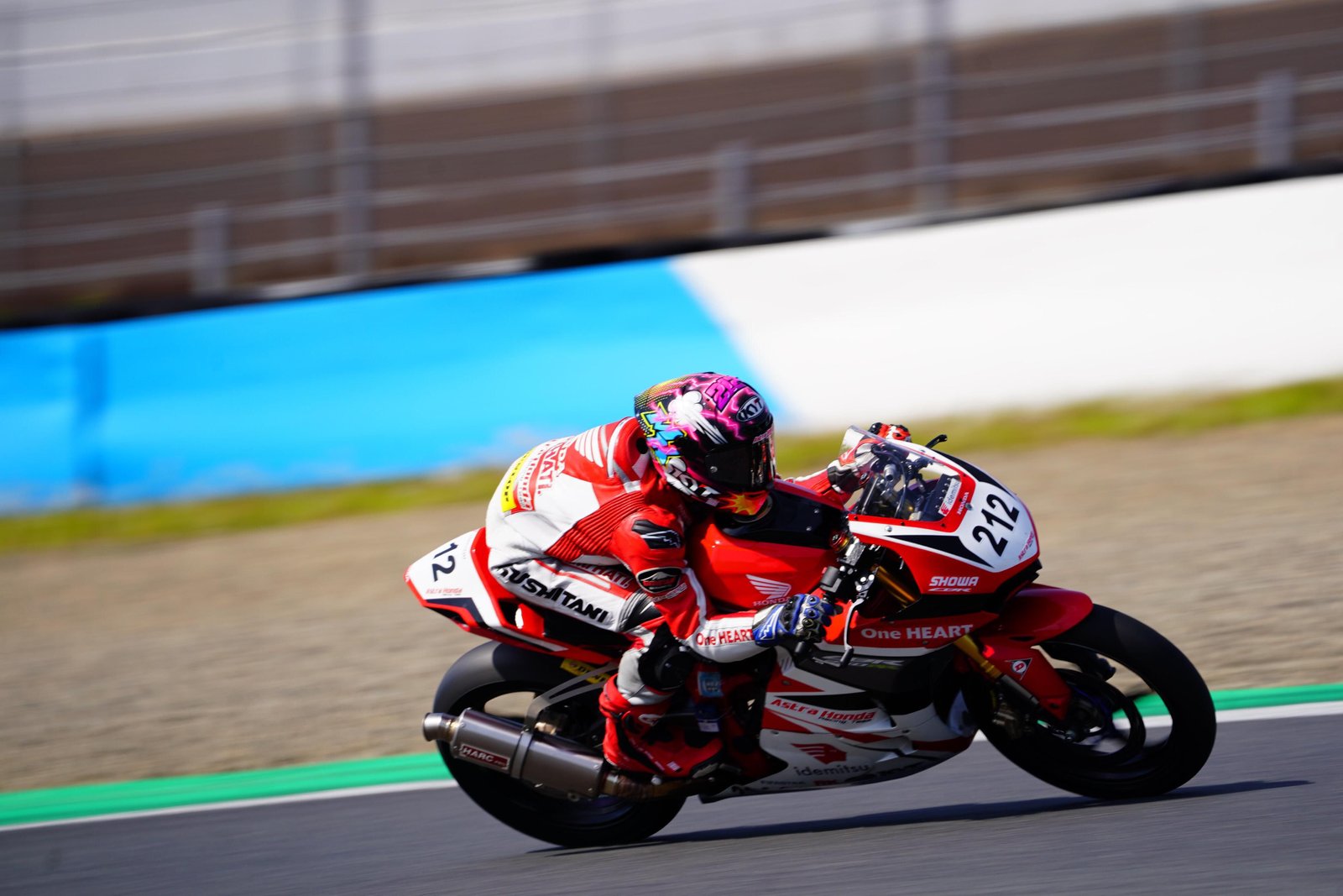 Pembalap Astra Honda Racing Team dengan CBR Series Libas Lawan di Sirkuit ARRC Motegi Jepang