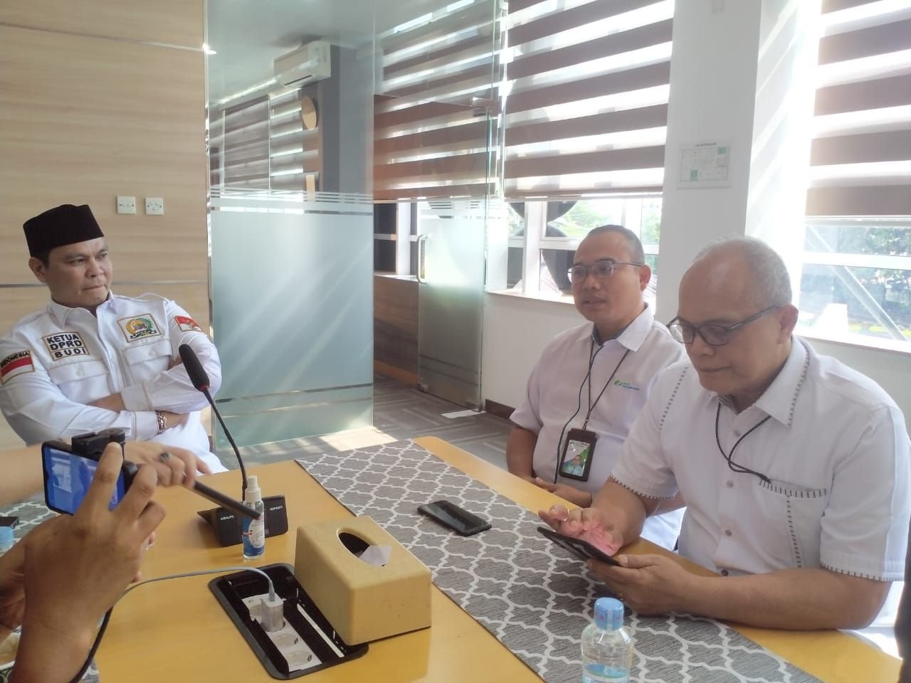 Dikeluhkan Banyak Warga, Ketua DPRD Kota Serang Sidak BPJS Ketenagakerjaan 1 Dikeluhkan Banyak Warga, Ketua DPRD Kota Serang Sidak BPJS Ketenagakerjaan