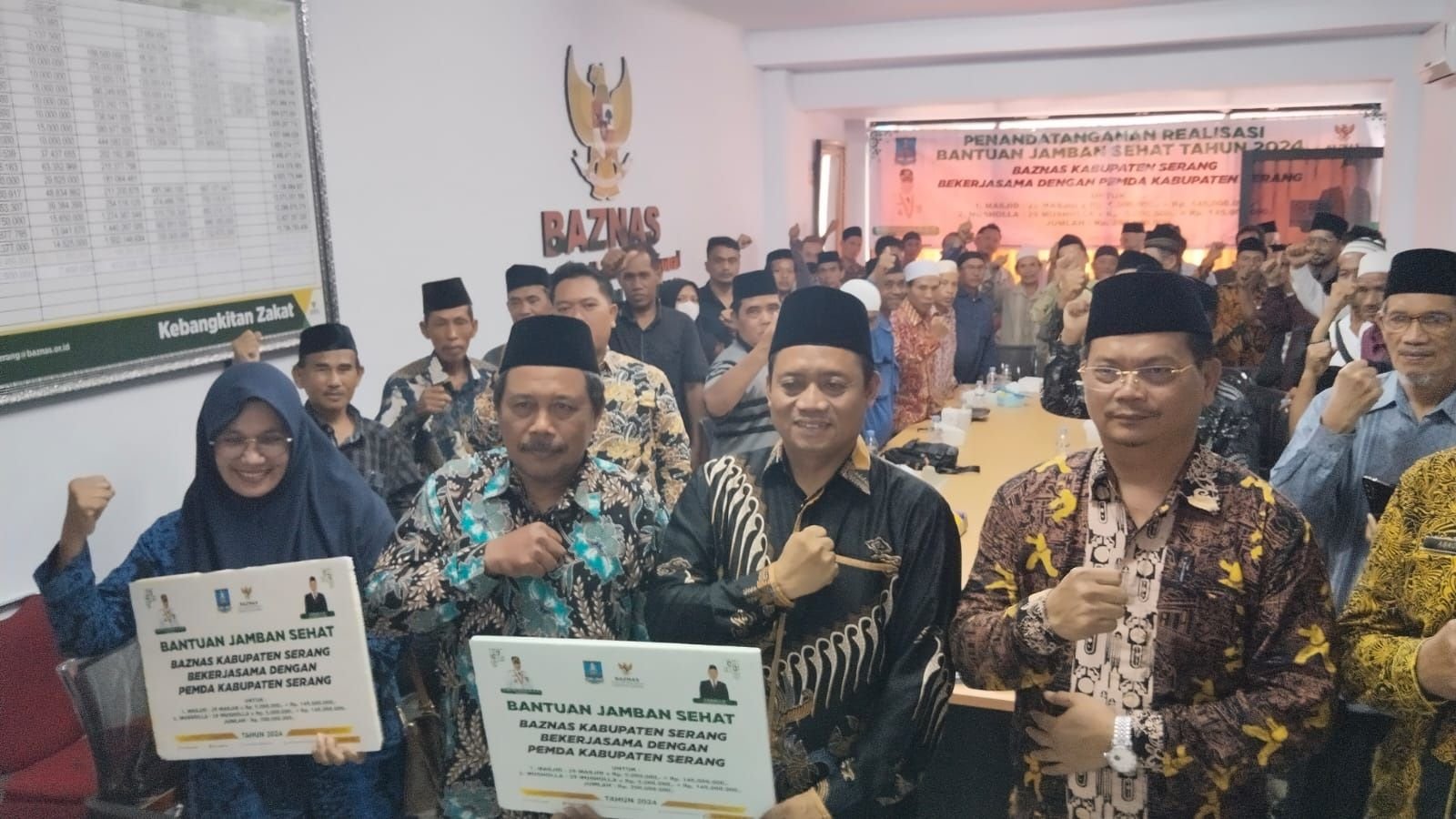 58 Masjid dan Musala di Kabupaten Serang Dapat Bantuan Jamban