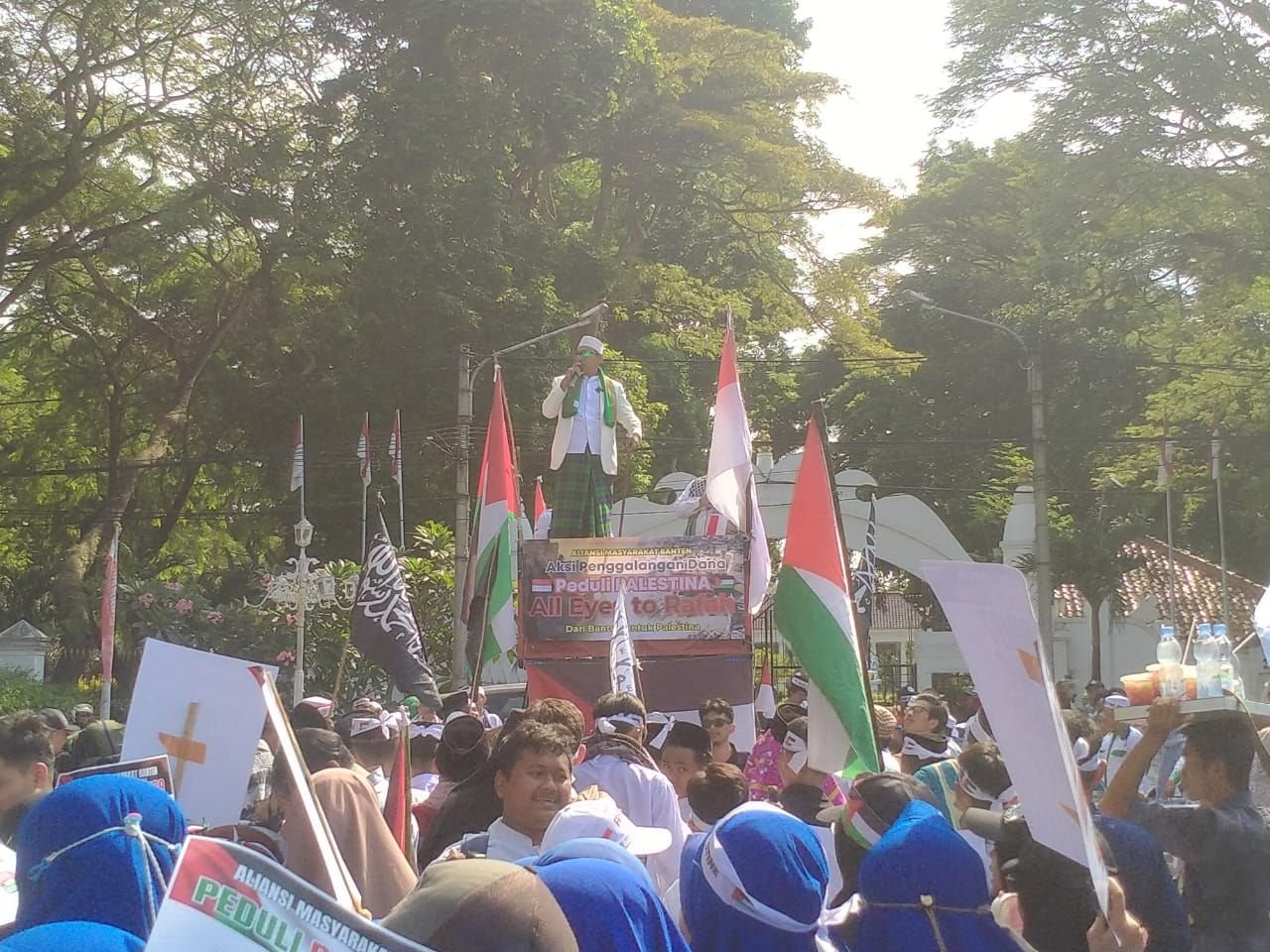 Ribuan Masyarakat Banten Gelar Aksi Solidaritas Peduli Palestina 3 Ribuan Masyarakat Banten Gelar Aksi Solidaritas Peduli Palestina