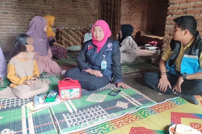 Komnas PA Sarankan Pemindahan Tempat Tinggal, Ibu Korban Pembunuhan di Ciomas Trauma 1 Komnas PA Sarankan Pemindahan Tempat Tinggal, Ibu Korban Pembunuhan di Ciomas Trauma