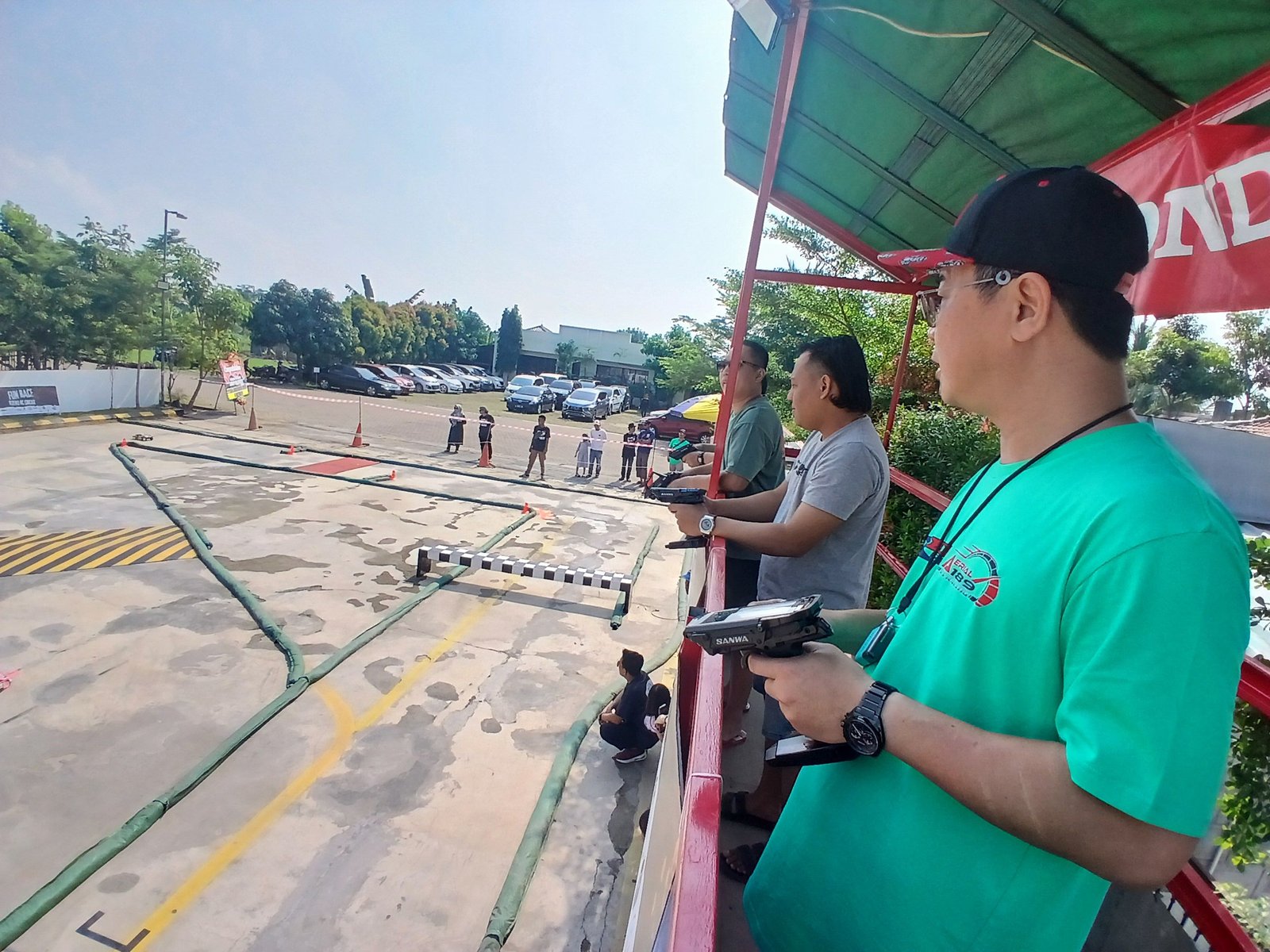 Fun Race Koeno RC Circuit, Penghobi Mobil Remote Control dari Banten dan Jabodetabek Bertarung