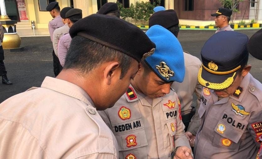 Serius Berantas Judi Online, Polres Pandeglang Gelar Pemeriksaan HP Personel