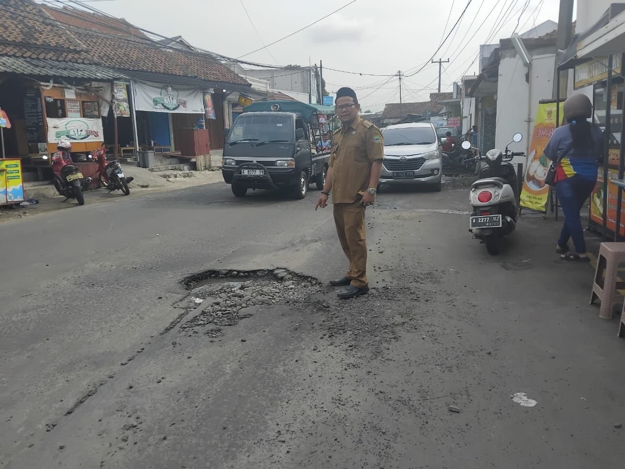Mantri Jalan Diapresiasi Para Lurah, Lebih Mudah Ketimbang Pemeliharaan Paket 2 Mantri Jalan Diapresiasi Para Lurah, Lebih Mudah Ketimbang Pemeliharaan Paket