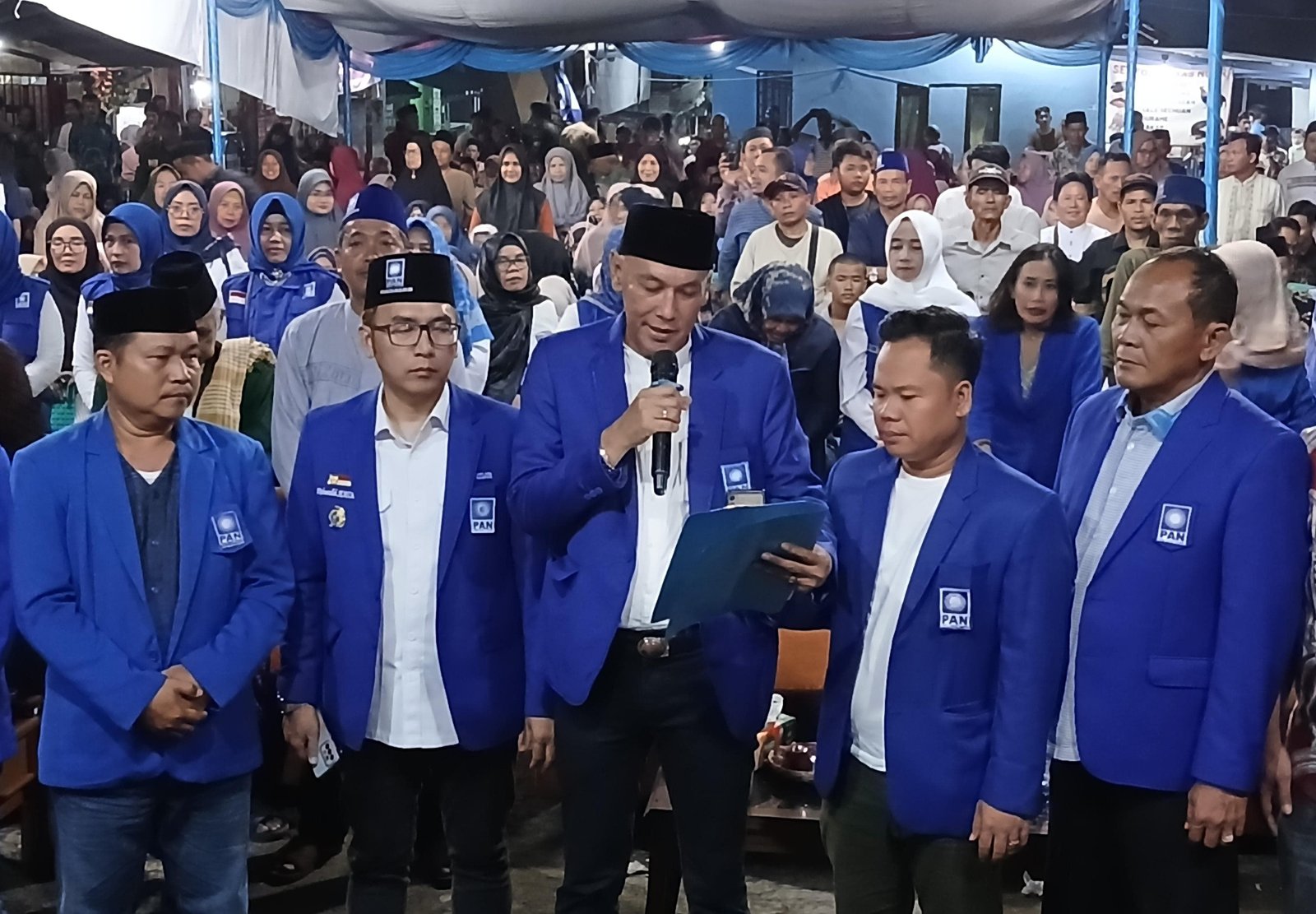 Bukan Kandang PAN, Deklarasi Bakal Calon Walikota Cilegon Alawi Mahmud di Kecamatan Purwakarta Dinilai Paling Ramai 6 Bukan Kandang PAN, Deklarasi Bakal Calon Walikota Cilegon Alawi Mahmud di Kecamatan Purwakarta Dinilai Paling Ramai