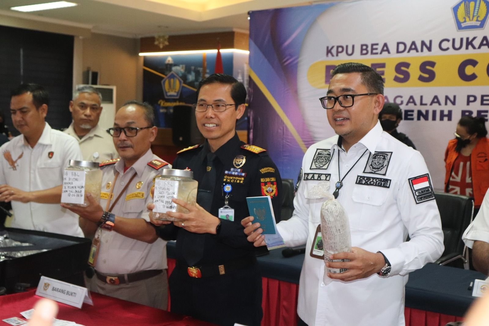 Karantina Bandara Soekarno Hatta Gagalkan Penyelundupan Benih Bening Lobster yang Akan Diekspor ke Negara Tetangga