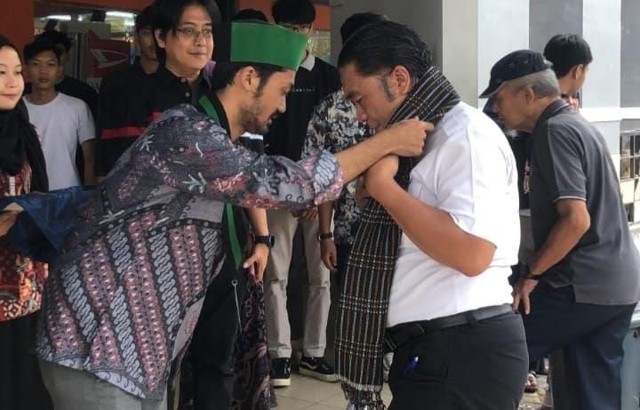 Nonton Film Lafran Pane, Al Muktabar Rela Jauh-jauh ke Rangkasbitung 3 Nonton Film Lafran Pane, Al Muktabar Rela Jauh-jauh ke Rangkasbitung