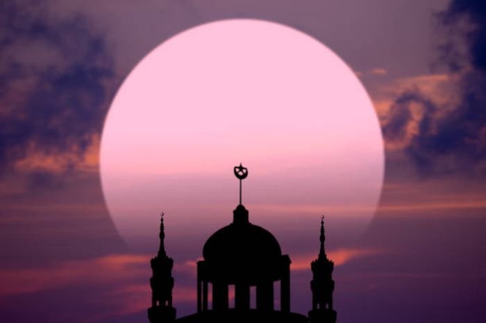 Auto Jadi Puitis, 5 Contoh Puisi Tema Tahun Baru Islam 2024 yang Penuh Makna dan Menyentuh Hati 1 Auto Jadi Puitis, 5 Contoh Puisi Tema Tahun Baru Islam 2024 yang Penuh Makna dan Menyentuh Hati