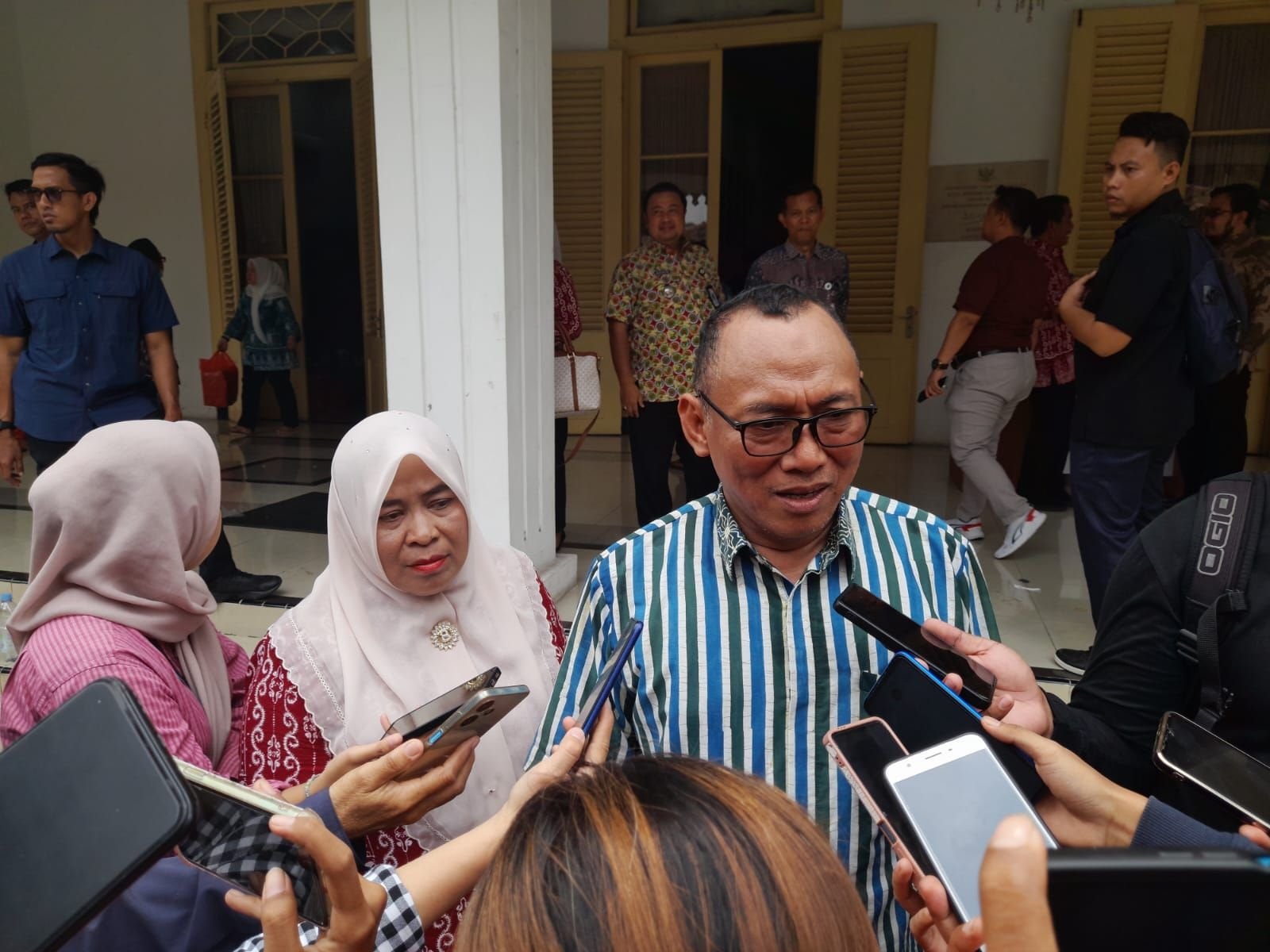 Deklarasi Helldy-Alawi Digelar Minggu Depan, Pengurus Gerindra Sebut Belum Finas Sampai Daftar Pasangan Calon 1 Deklarasi Helldy-Alawi Digelar Minggu Depan, Pengurus Gerindra Sebut Belum Finas Sampai Daftar Pasangan Calon