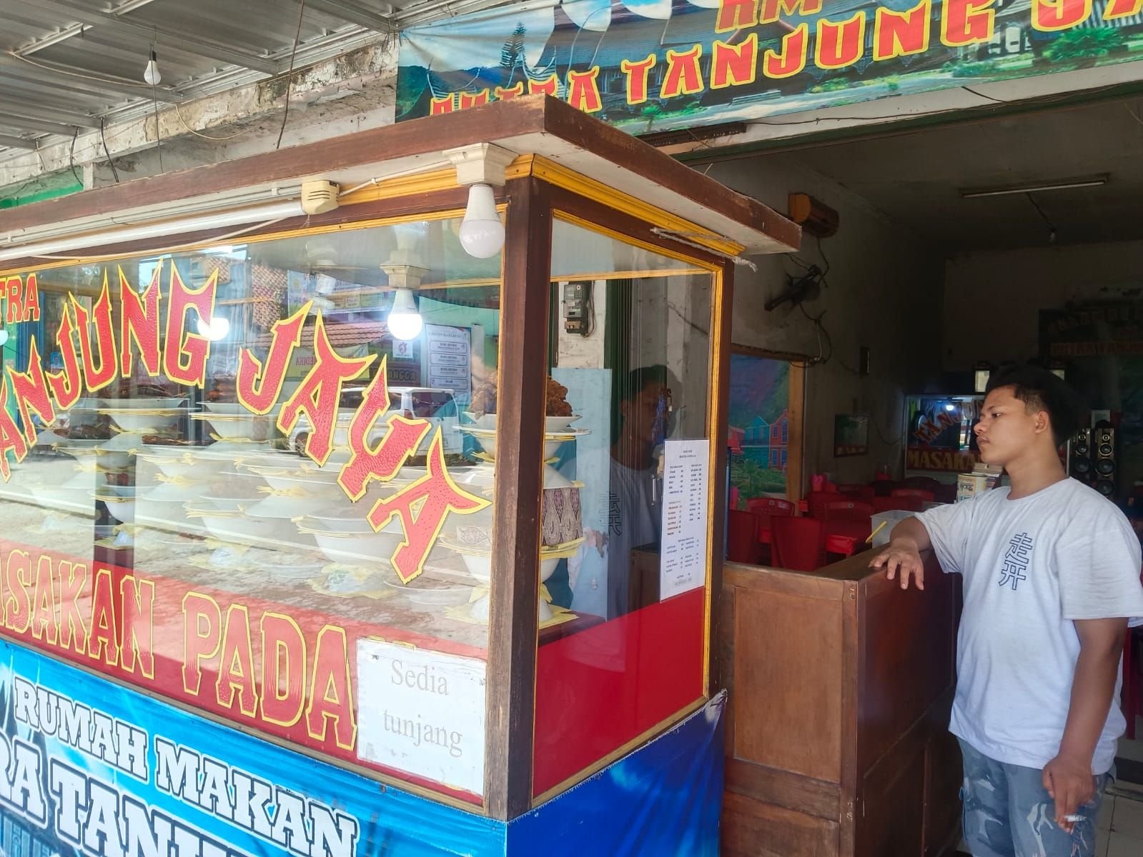 Rahasia Sukses Bisnis Kuliner Nasi Padang Bisa Hasilkan Omzet Jutaan Rupiah Perhari