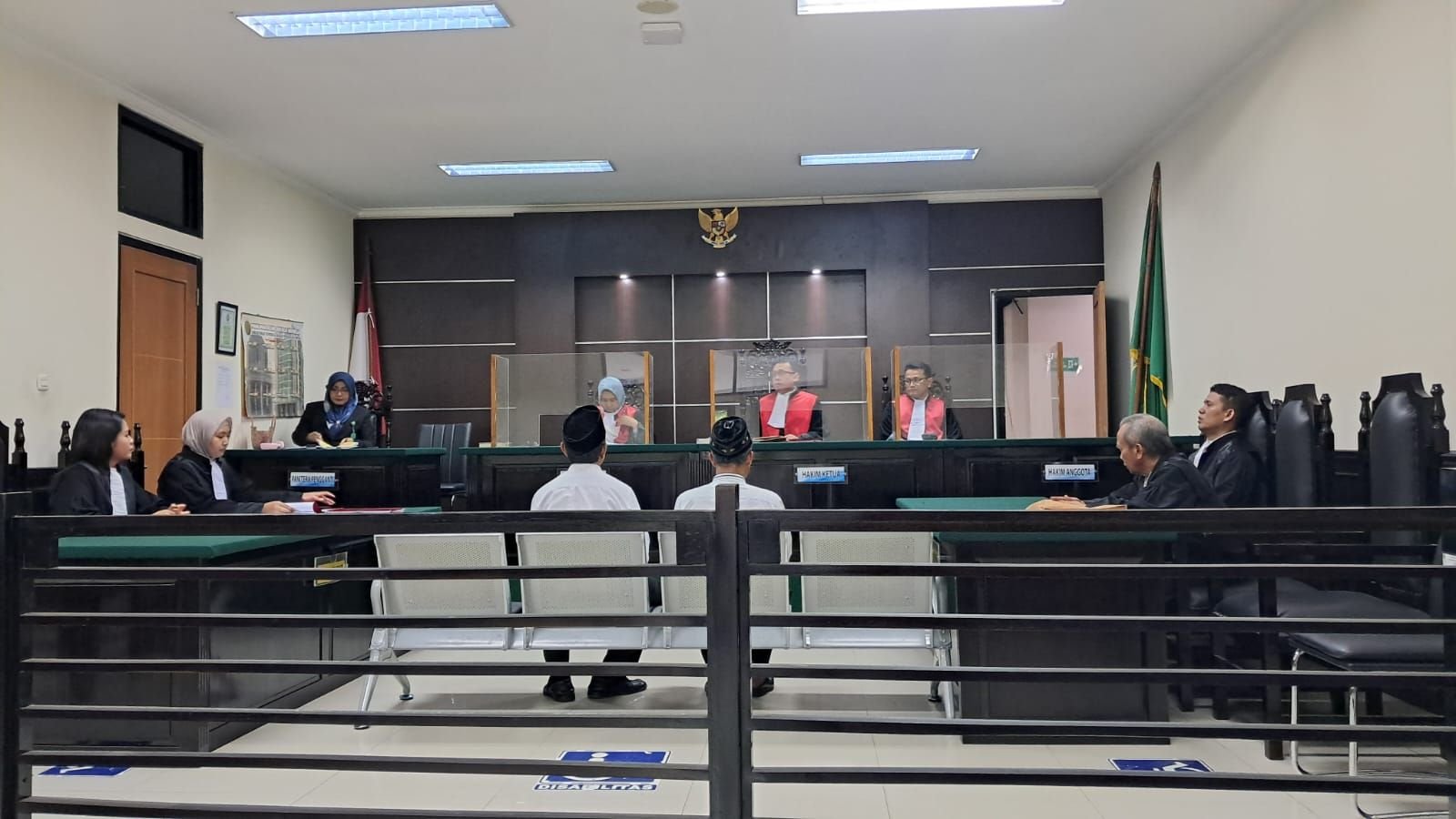 Tilep Retribusi Daerah, Dua Mantan Pejabat di Lebak Divonis 1 Tahun 1 Tilep Retribusi Daerah, Dua Mantan Pejabat di Lebak Divonis 1 Tahun