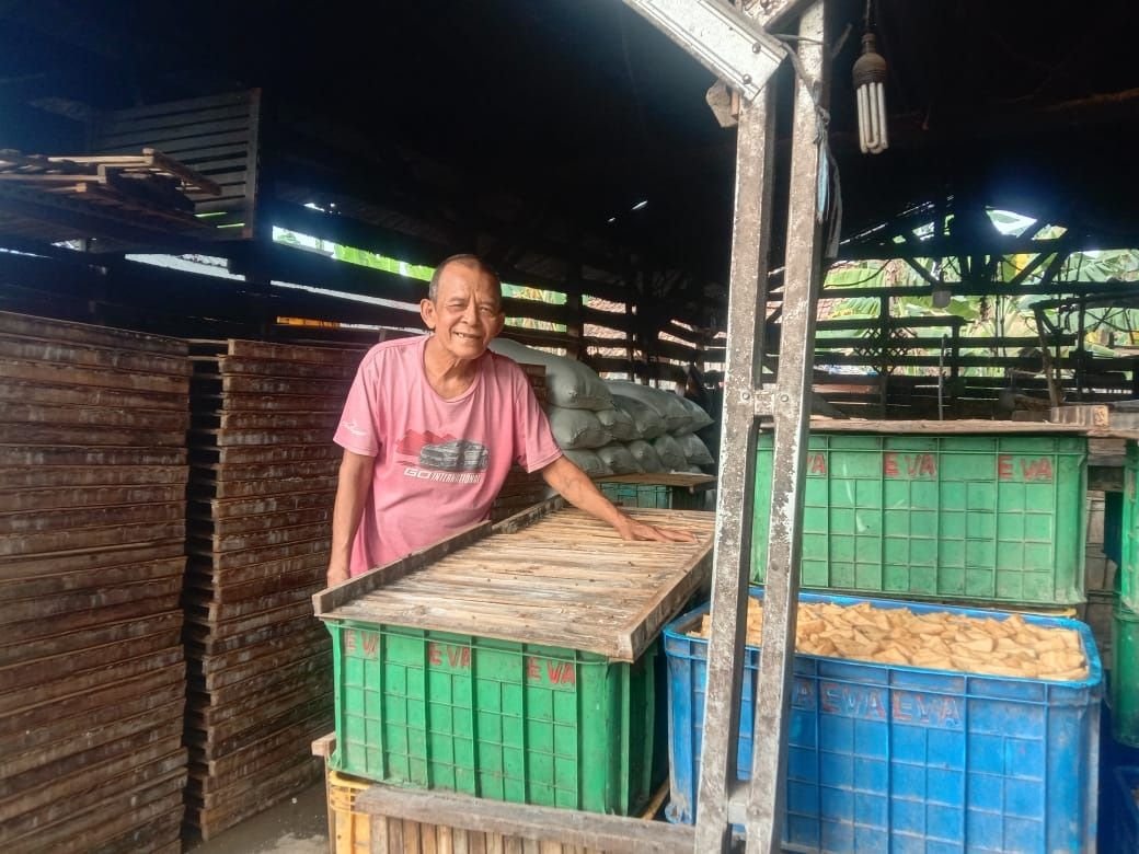 Jauh Diatas UMK, Pengusaha Tahu di Kabupaten Serang Untung Puluhan Juta Perbulan 6 Jauh Diatas UMK, Pengusaha Tahu di Kabupaten Serang Untung Puluhan Juta Perbulan