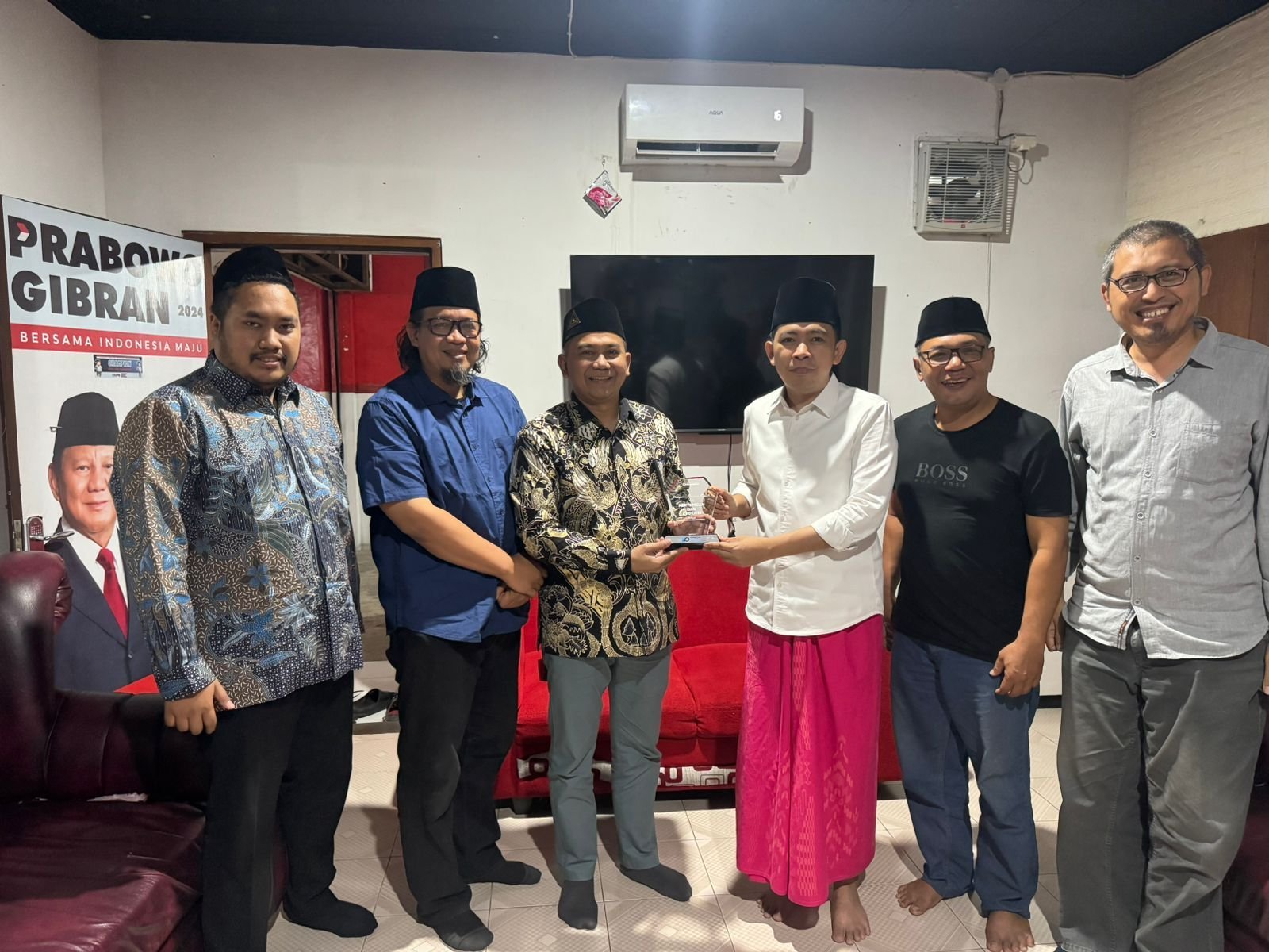 Gus Fawait, Politikus Santri Siap Benahi Jember: Perlu Ada Lompatan yang Jelas! 2 Gus Fawait, Politikus Santri Siap Benahi Jember: Perlu Ada Lompatan yang Jelas!