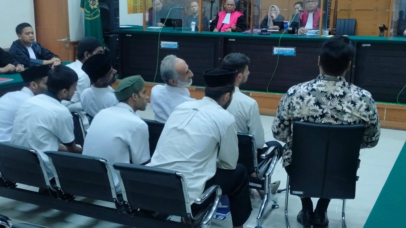 Mahkamah Agung Jatuhkan Vonis Hukuman Mati 8 WNA Iran Atas Kasus Penyelundupan Narkoba