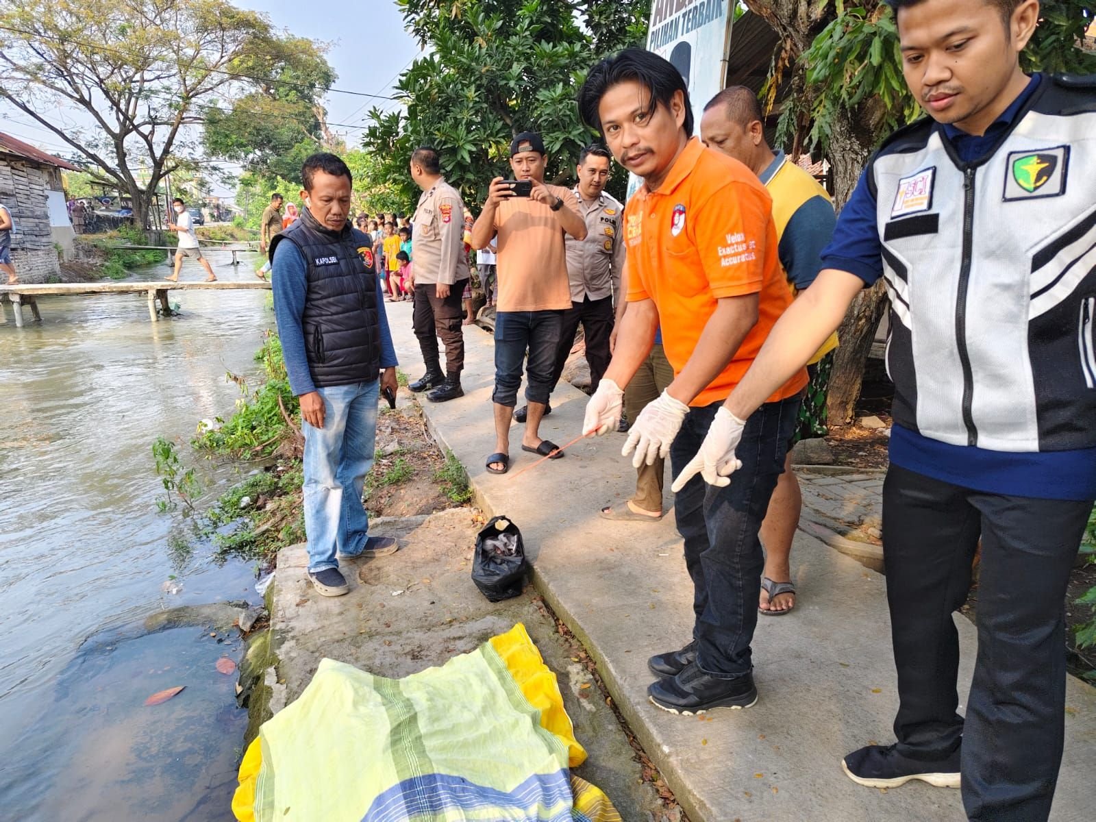 Pamit Mandi, Kakek asal Ciruas Ditemukan Tewas di Sungai 8 Pamit Mandi, Kakek asal Ciruas Ditemukan Tewas di Sungai