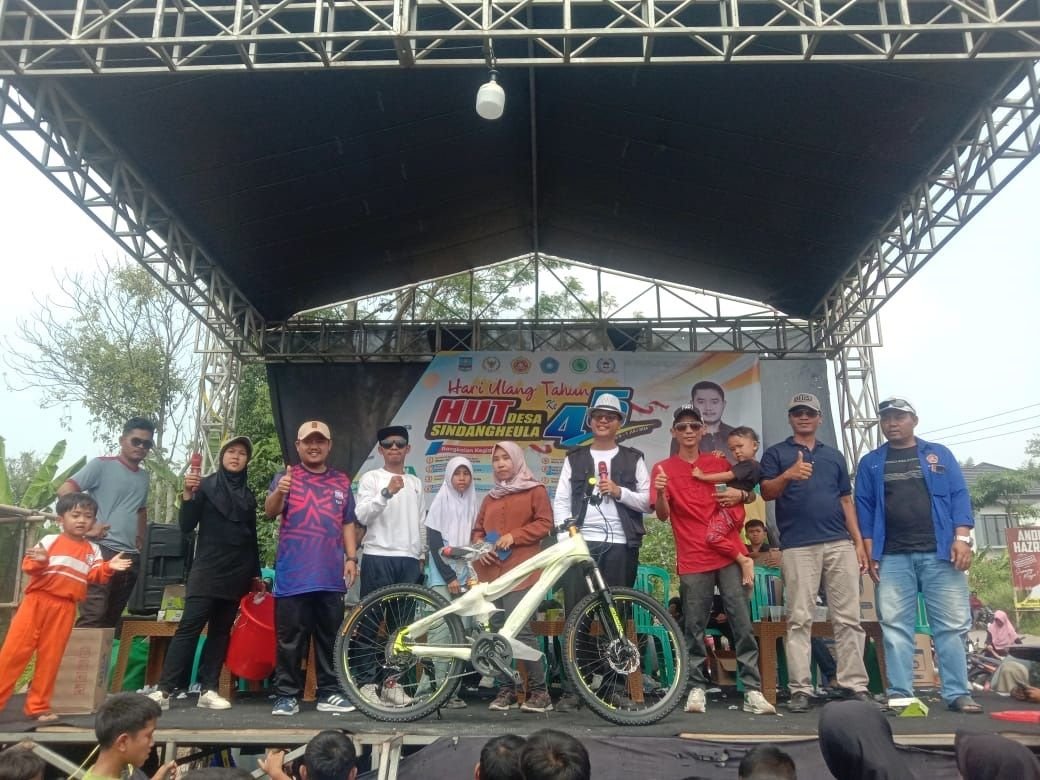 Rayakan Ulang Tahun ke-45, Pemdes Sindangheula Bagi-Bagi Doorprize 7 Rayakan Ulang Tahun ke-45, Pemdes Sindangheula Bagi-Bagi Doorprize