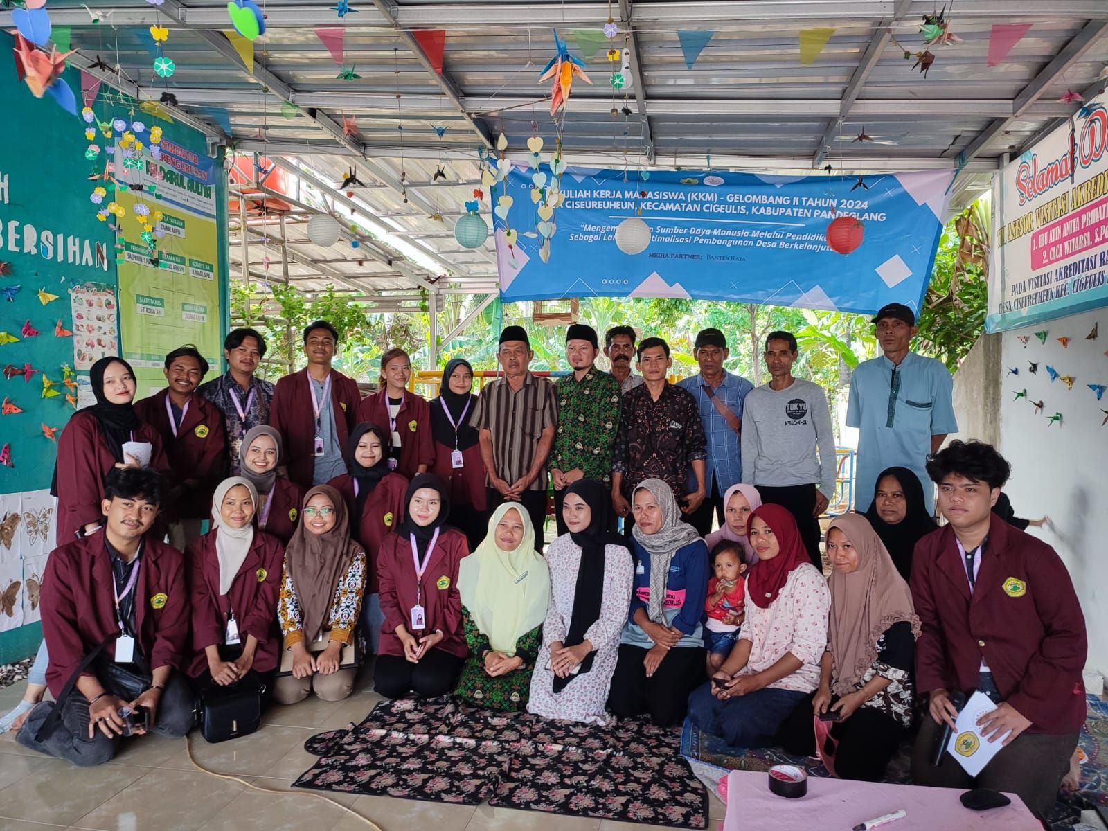 Kelompok 53 KKM Untirta Sukses Menggelar Sosialisasi Pendidikan dan Beasiswa 1 Kelompok 53 KKM Untirta Sukses Menggelar Sosialisasi Pendidikan dan Beasiswa