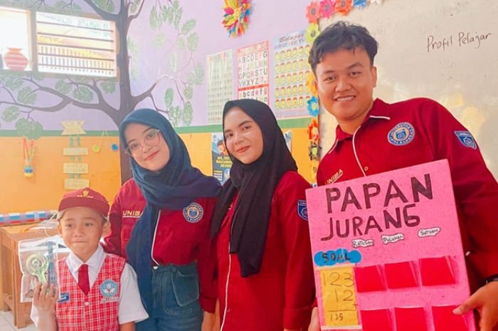 Kelompok KKM 71 Uniba Nih Bos, Ciptakan Terobosan Belajar Menyenangkan 1 Kelompok KKM 71 Uniba Nih Bos, Ciptakan Terobosan Belajar Menyenangkan