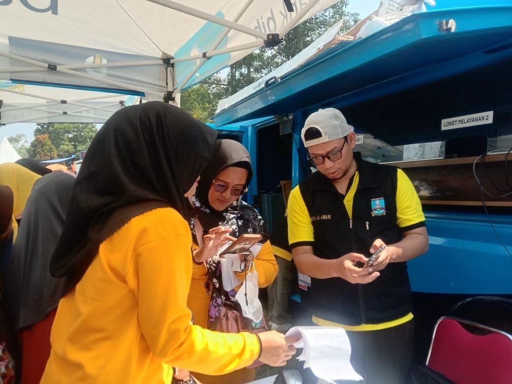 Ratusan Warga Tunjung Teja Kabupaten Serang Antusias Membuat IKD