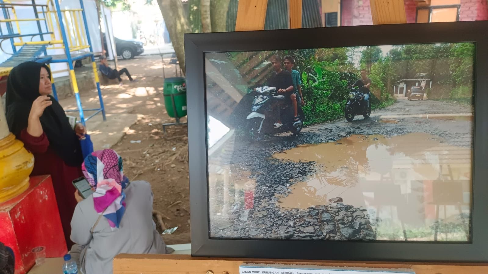 Pelayanan Publik di Banten Masih Buruk, Salah Satunya Disebabkan Kepala Daerah yang Tidak Punya Mimpi 4 Pelayanan Publik di Banten Masih Buruk, Salah Satunya Disebabkan Kepala Daerah yang Tidak Punya Mimpi