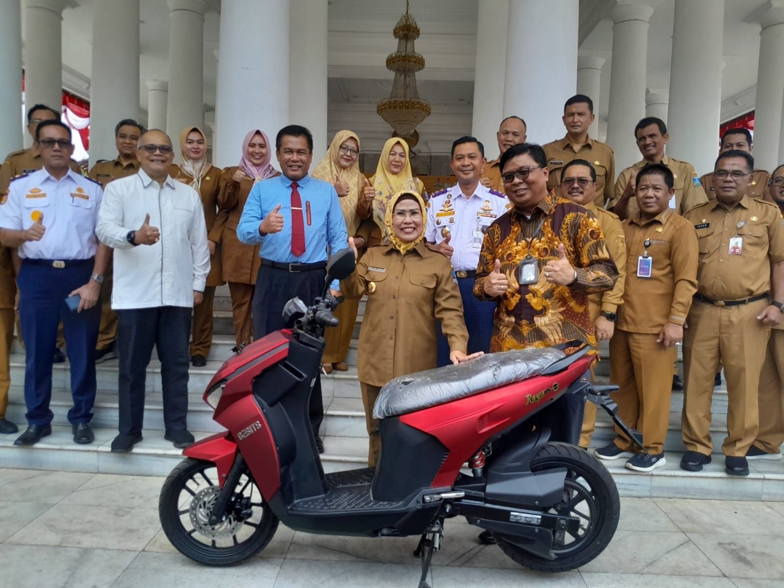 Bupati Serang Wacanakan Penggunaan Kendaraan Dinas Listrik