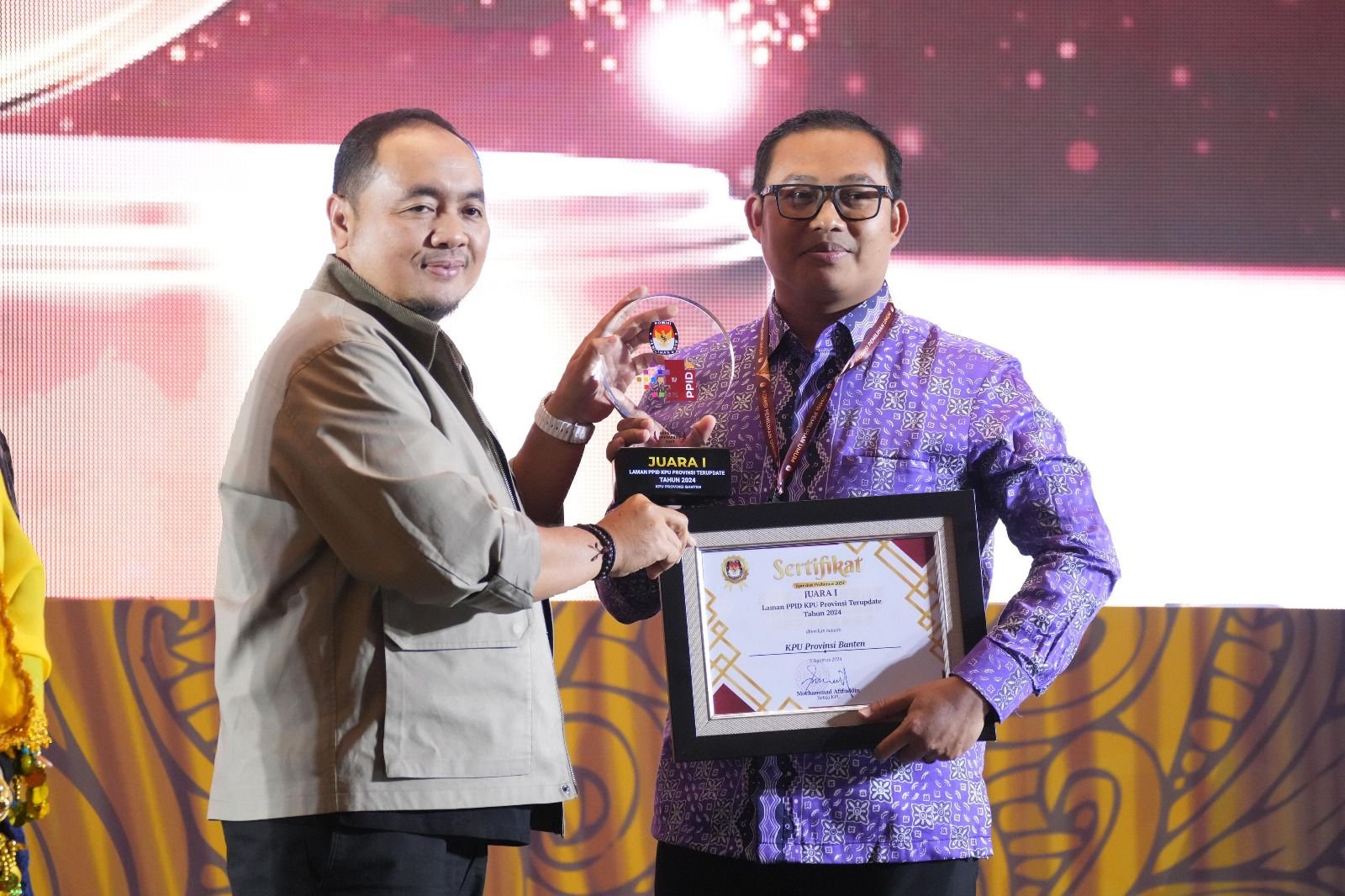 KPU Banten Raih Juara Pertama Apresiasi Perhumasan 2024 1 KPU Banten Raih Juara Pertama Apresiasi Perhumasan 2024