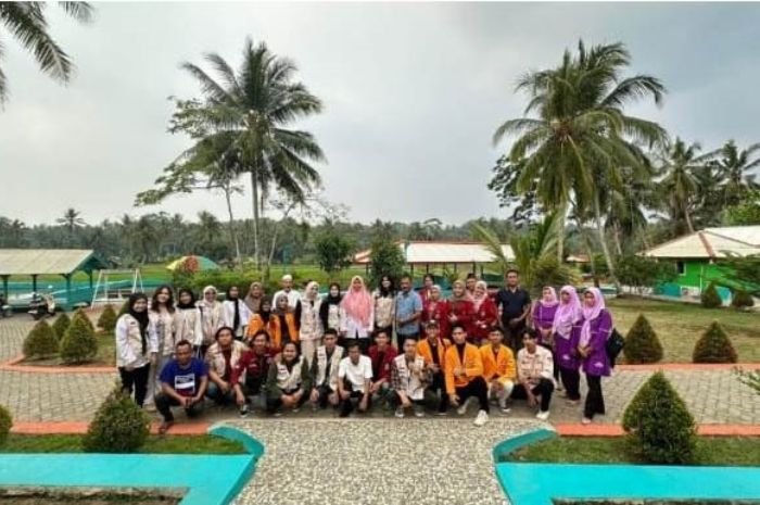 Bikin Posyandu Remaja di Desa Tambang Ayam, Program Kelompok 17 KKM Uniba Diminati Jadi Agenda Bulanan