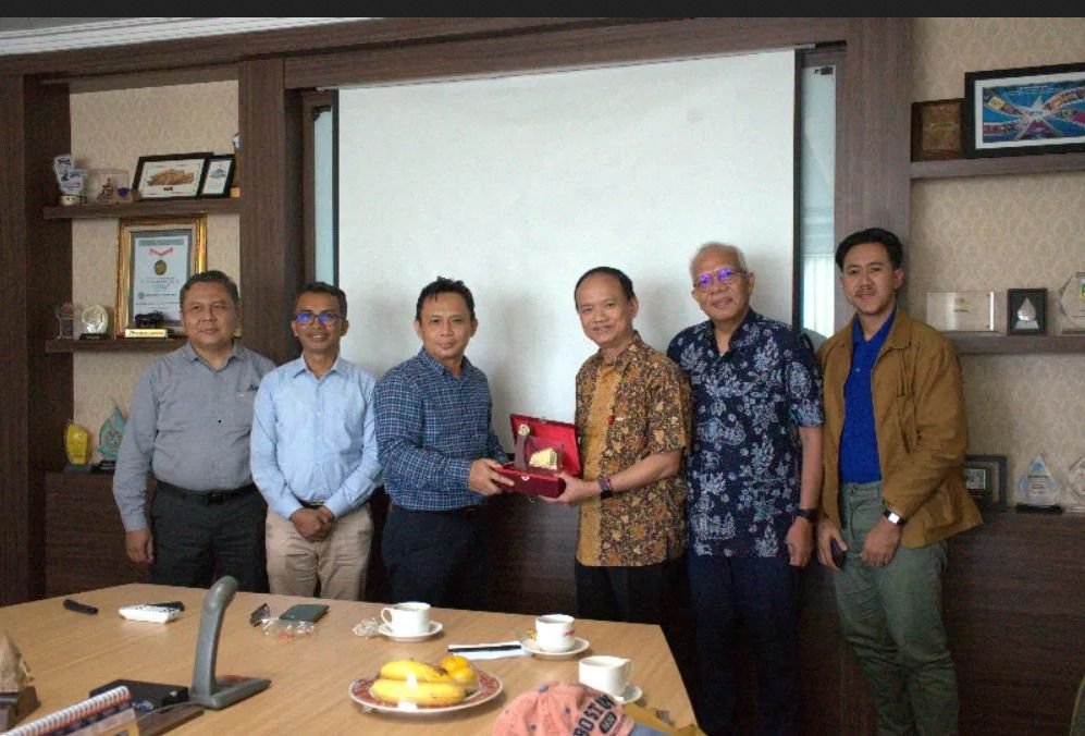 Tingkatkan SDM Dosen dan Tenaga Pendidik, Unsera Gandeng Binus University 10 Tingkatkan SDM Dosen dan Tenaga Pendidik, Unsera Gandeng Binus University