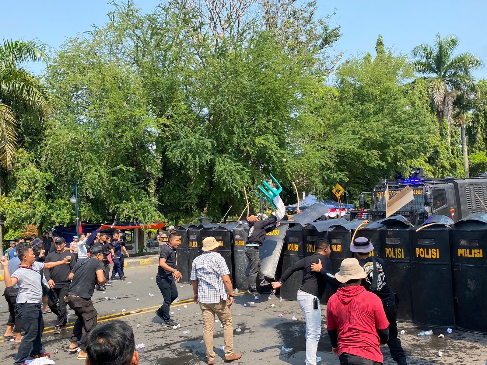 Antisipasi Kericuhan Pilkada, Polres Cilegon Terima Ratusan Personel Tambahan 1 Antisipasi Kericuhan Pilkada, Polres Cilegon Terima Ratusan Personel Tambahan