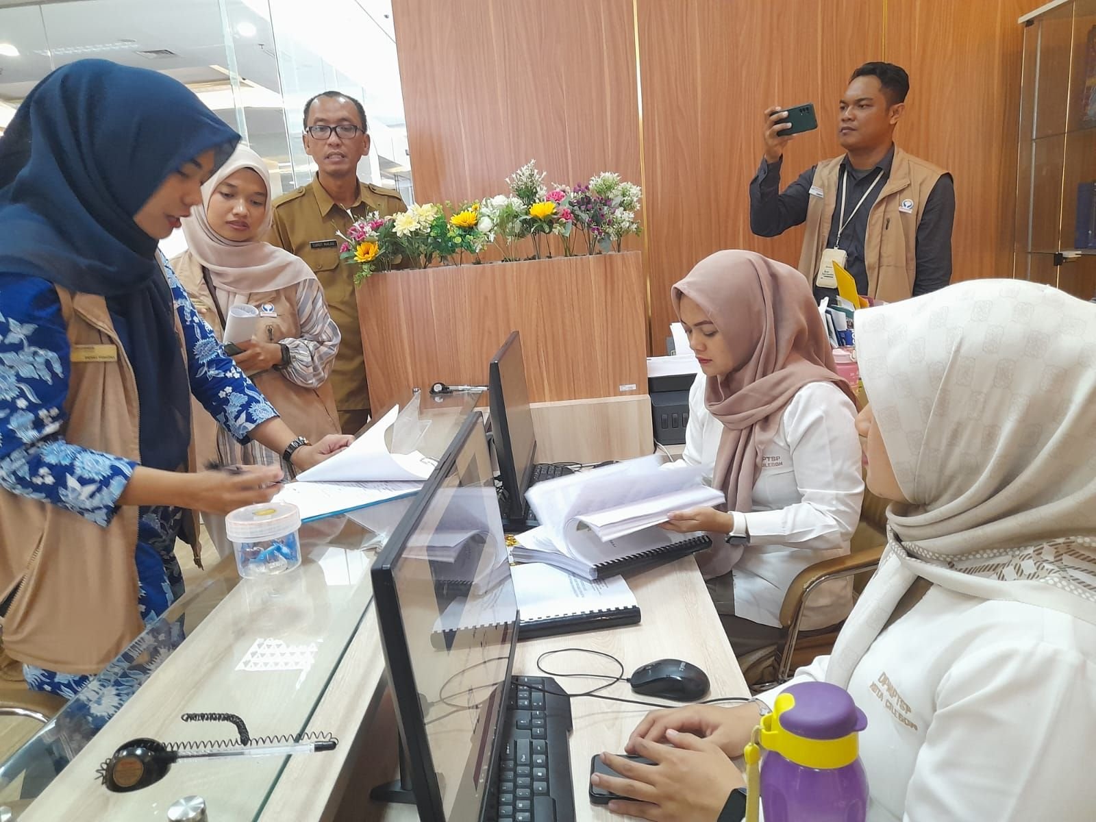 Tim Ombudsman Sambangi MPP, Cek Mesin Fotocopy dan Stand Layanan 1 Tim Ombudsman Sambangi MPP, Cek Mesin Fotocopy dan Stand Layanan