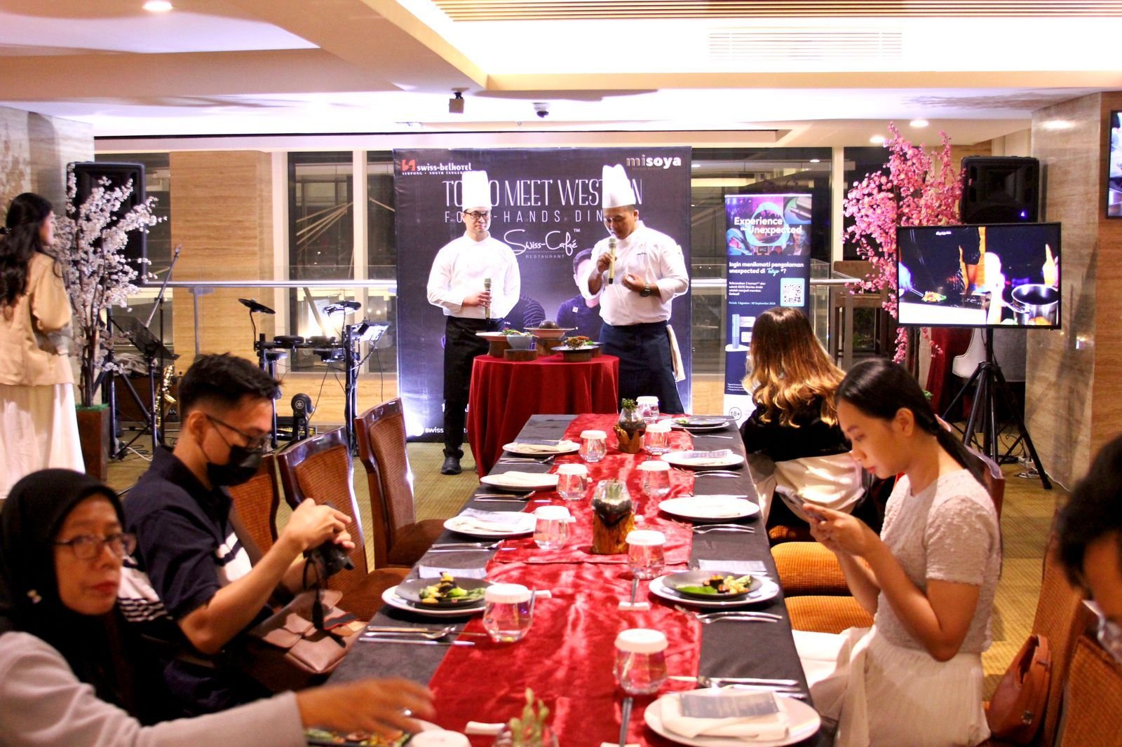 Swiss Belhotel Serpong Sukses Gelar Tokyo Meet Western Four Hand Dinner 1 Swiss Belhotel Serpong Sukses Gelar Tokyo Meet Western Four Hand Dinner