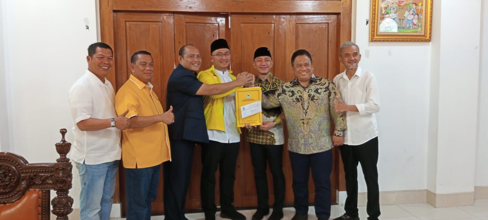 Golkar Ikut Gerbong Hasbi-Amir Hamzah di Pilkada Lebak, PDIP Menyusul: Tinggal Menunggu Waktu 3 Golkar Ikut Gerbong Hasbi-Amir Hamzah di Pilkada Lebak, PDIP Menyusul: Tinggal Menunggu Waktu