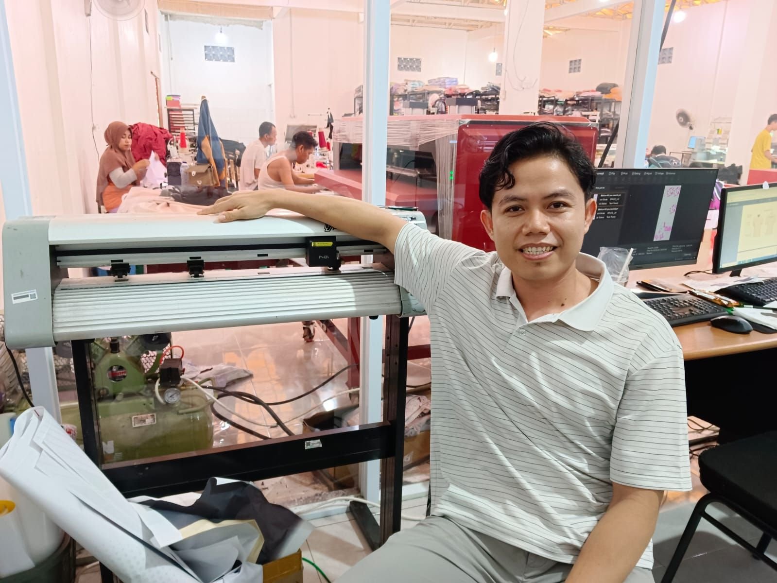 Mantan Tukang Parkir Jadi Bos Konveksi Kantongi Omzet Rp700 Juta Per Bulan