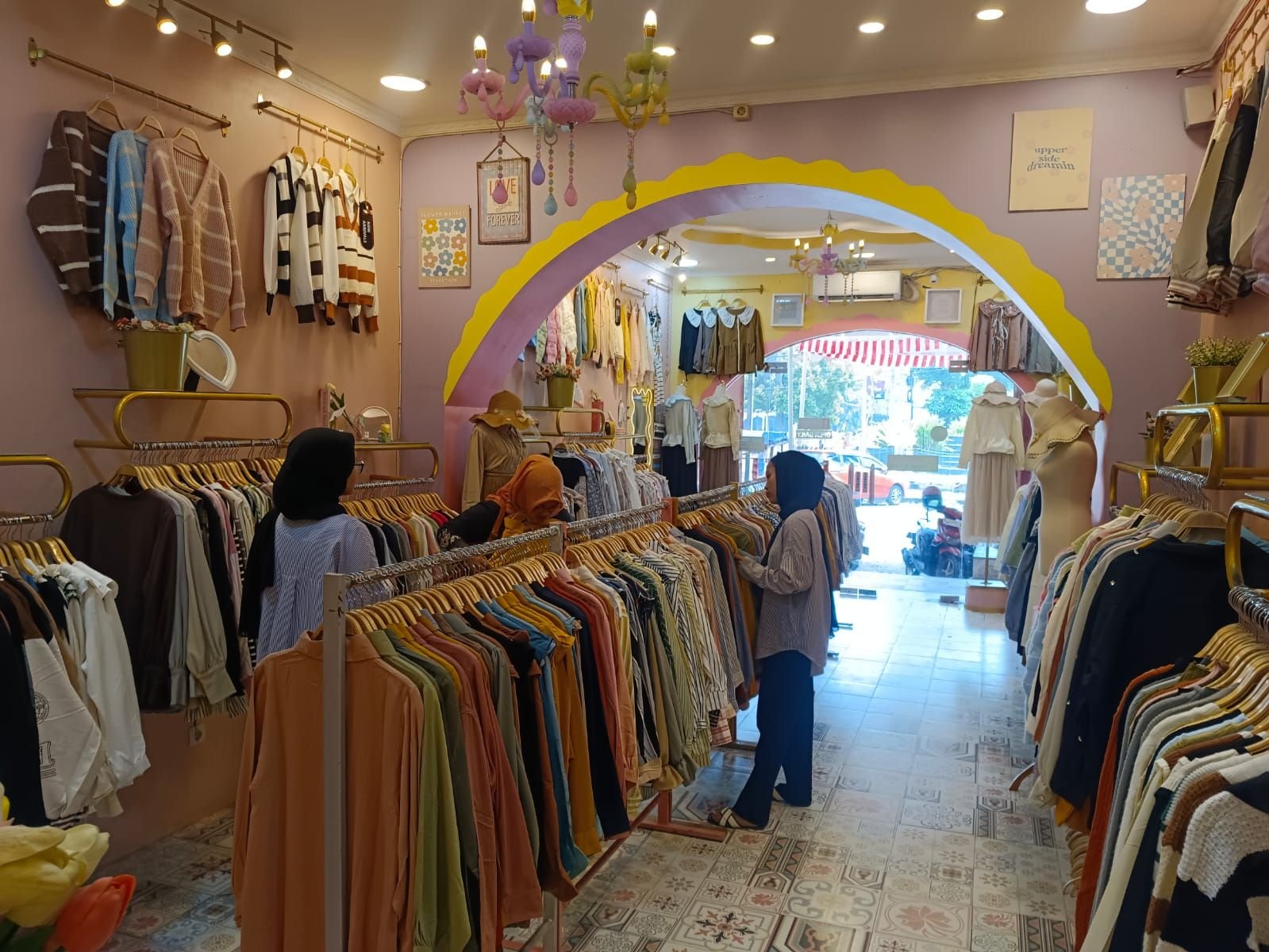 Surga Busana Wanita di Kota Serang Ninetynine Indo Rutin Update Model Terbaru