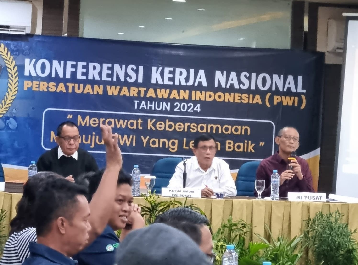 Konkernas PWI 2024 di Banjarmasin Tetapkan Kalsel dan Sumut Jadi Tuan Rumah HPN 2025 dan Porwanas 2027 1 Konkernas PWI 2024 di Banjarmasin Tetapkan Kalsel dan Sumut Jadi Tuan Rumah HPN 2025 dan Porwanas 2027