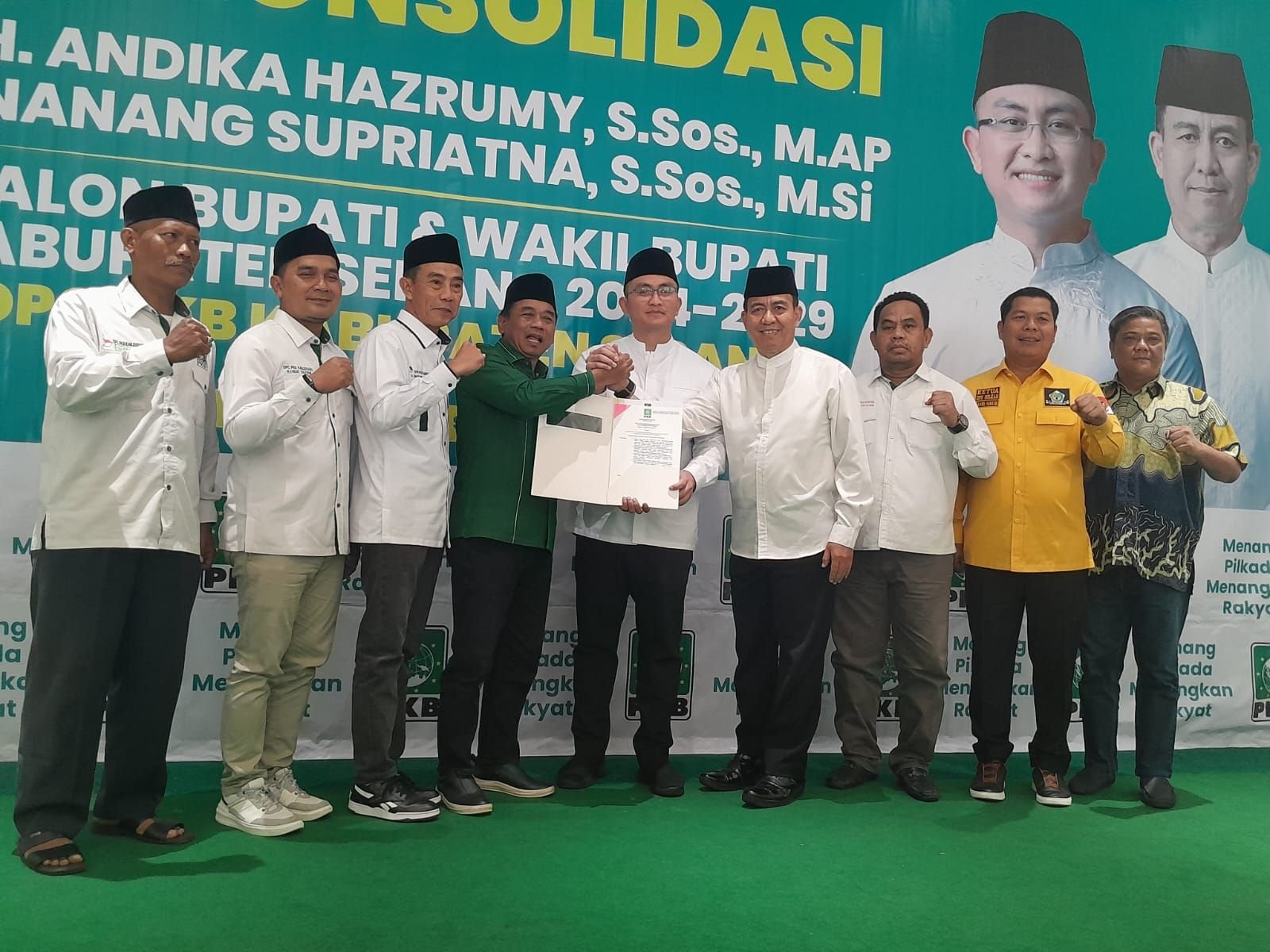 Ketua DPW PKB Banten Sebut Andika-Nanang Pasangan Paling Lengkap 3 Ketua DPW PKB Banten Sebut Andika-Nanang Pasangan Paling Lengkap