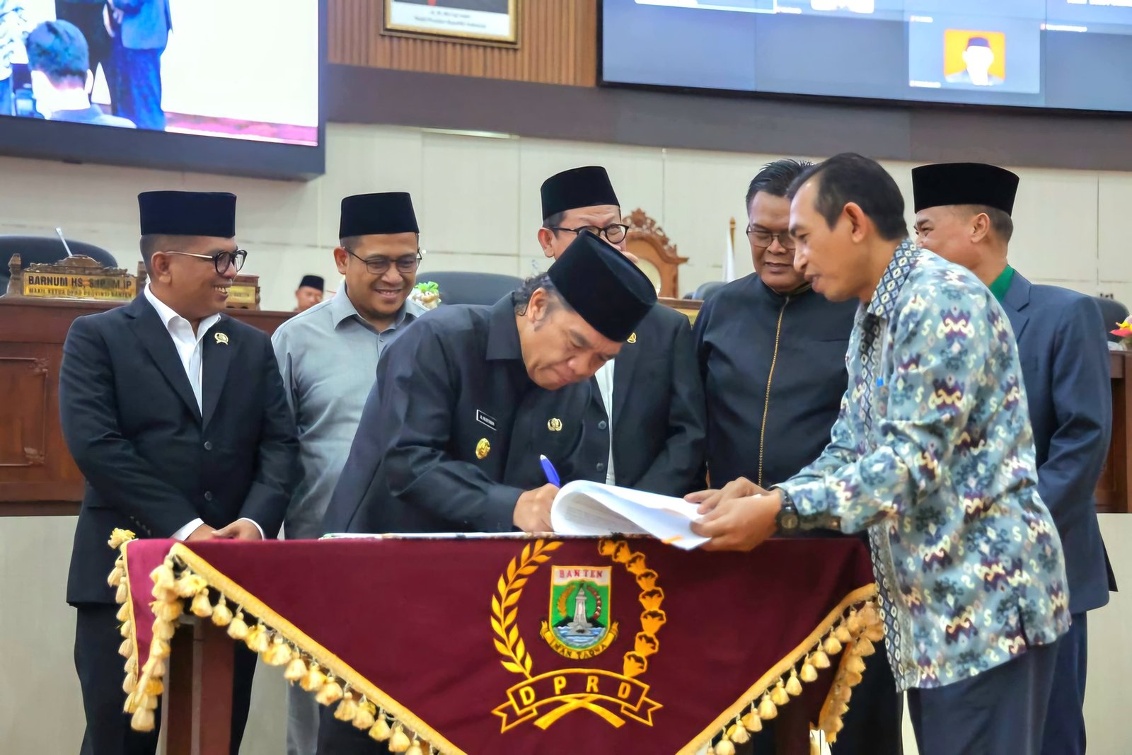 KUA PPAS Perubahan APBD 2024 Disetujui DPRD Banten 1 KUA PPAS Perubahan APBD 2024 Disetujui DPRD Banten