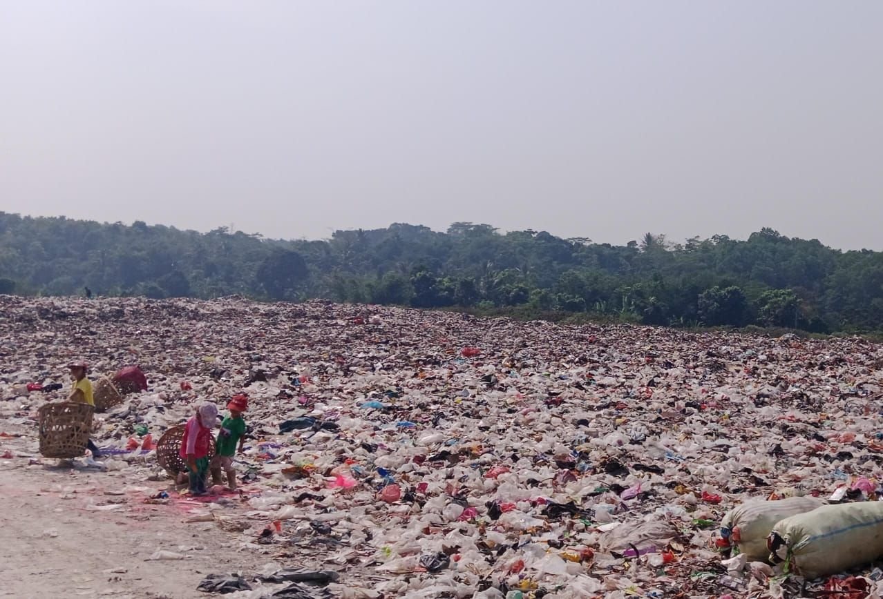 FANTASTIS! Produksi Sampah di Kabupaten Lebak Capai 110 Ton Per Hari 6 FANTASTIS! Produksi Sampah di Kabupaten Lebak Capai 110 Ton Per Hari