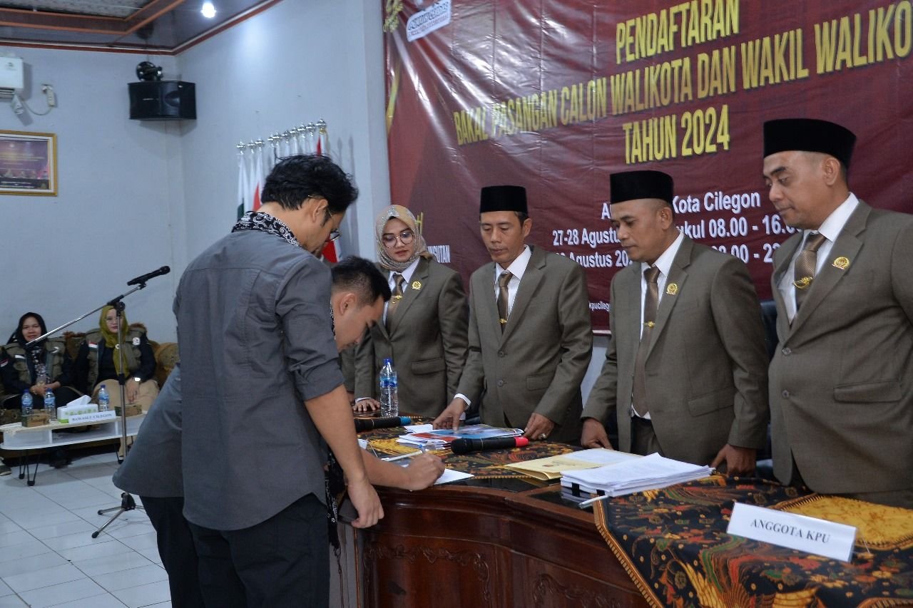 Ada yang Lulusan Luar Negeri, KPU Kota Cilegon Lakukan Penelitian Berkas Calon hingga 4 September 6 Ada yang Lulusan Luar Negeri, KPU Kota Cilegon Lakukan Penelitian Berkas Calon hingga 4 September