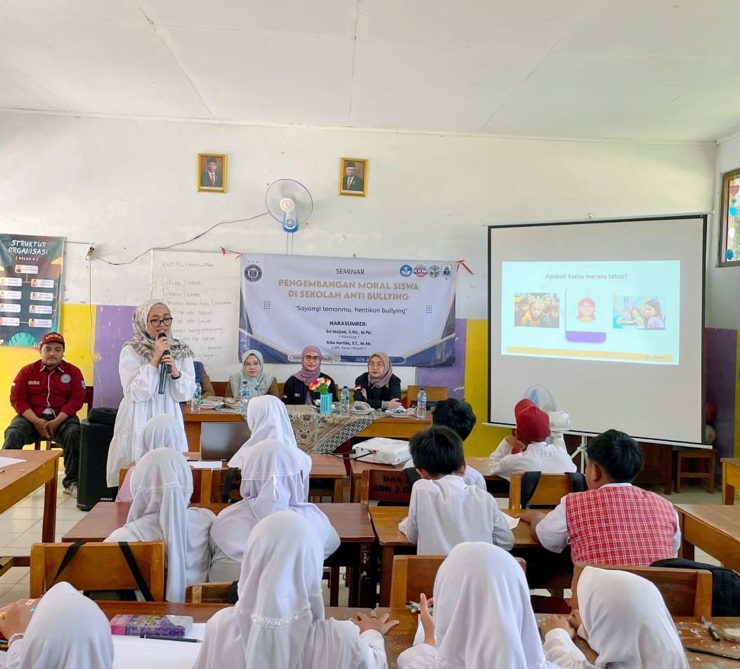 Kelompok 71 KKM Uniba Gelar Seminar Anti-Perundungan di SDN 3 Cibuah