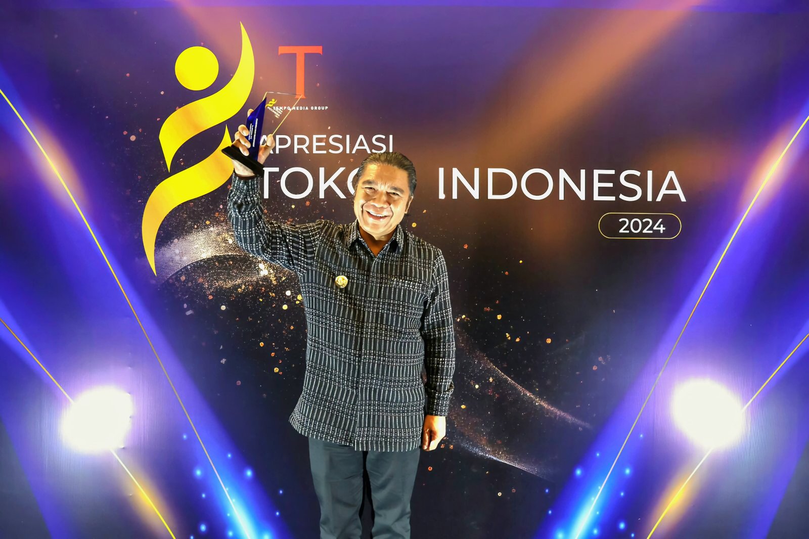 Dinilai Sukses Lakukan Pemberdayaan Masyarakat, Pj Gubernur Banten Raih Penghargaan